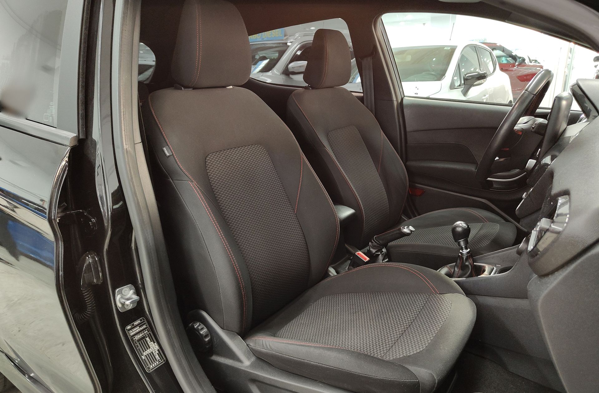 Ford Fiesta 1.0 EcoBoost ST-Line - foto 16