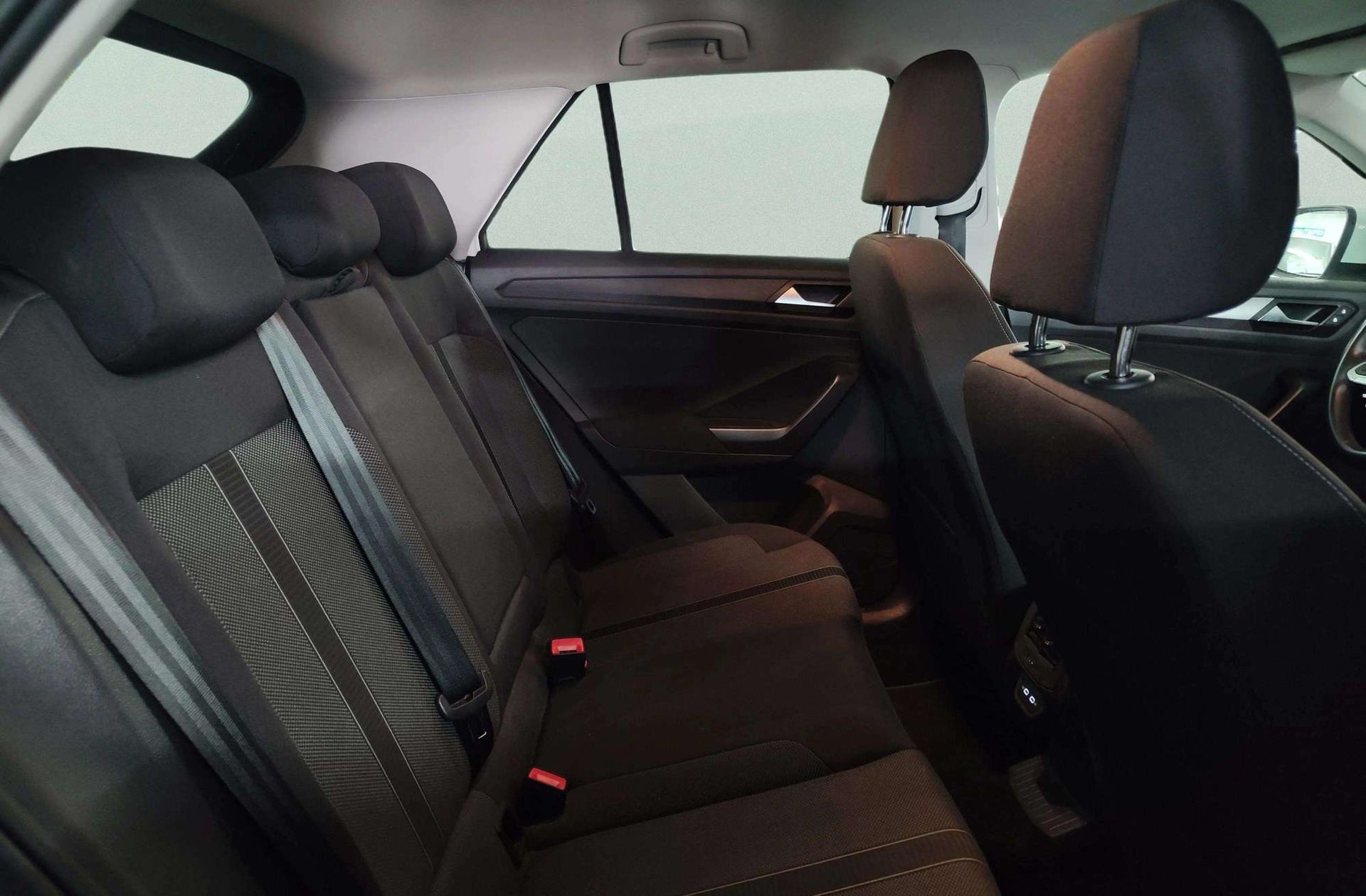 Volkswagen T-Roc Life 2.0 TDI DSG - foto 18