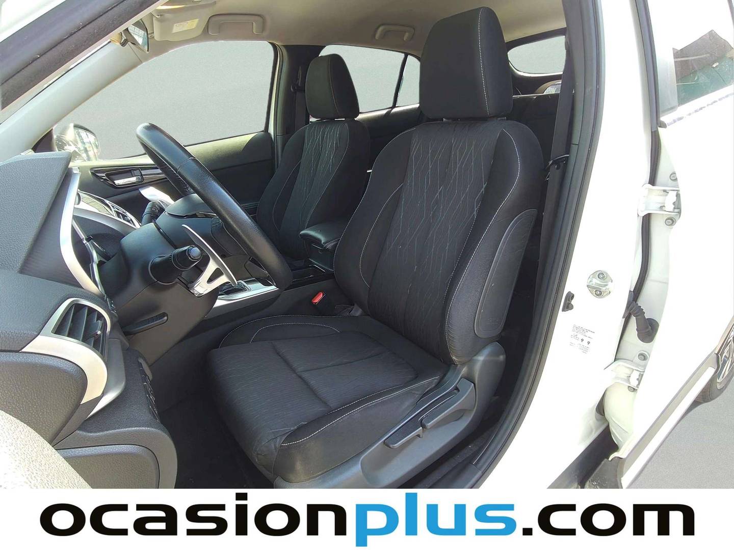 Foto asientos traseros Mitsubishi Eclipse Cross Mitsubishi Eclipse Cross 150T Motion 2WD CVT (163 CV)