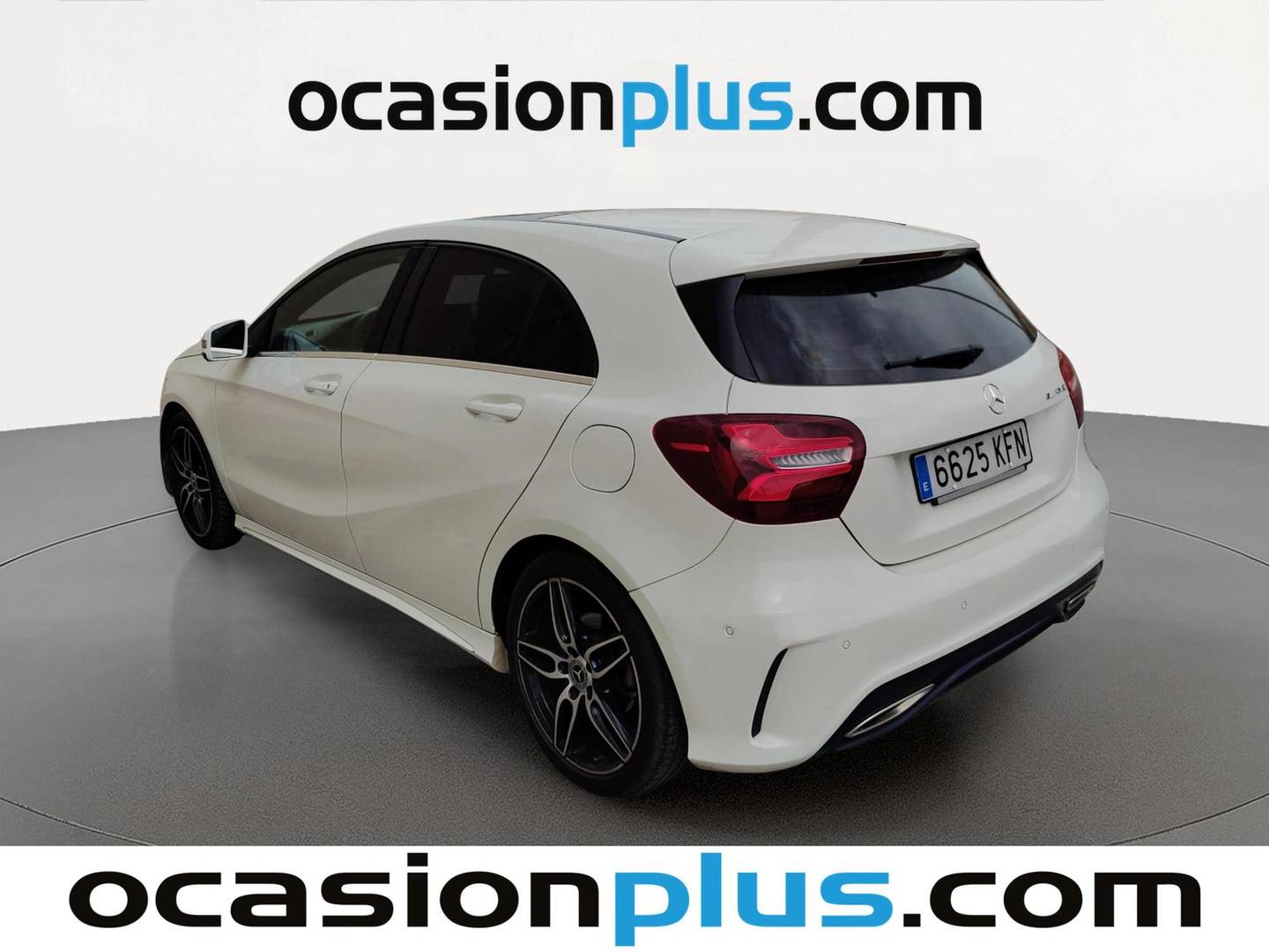 Foto trasera Mercedes Clase A Mercedes Clase A 180 d (109 CV) PACK AMG izquierda