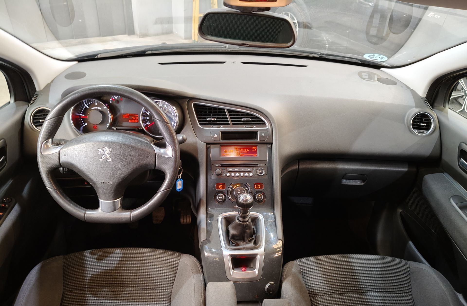 Peugeot 5008 1.6 BlueHDi Style FAP 7 plazas - foto 7