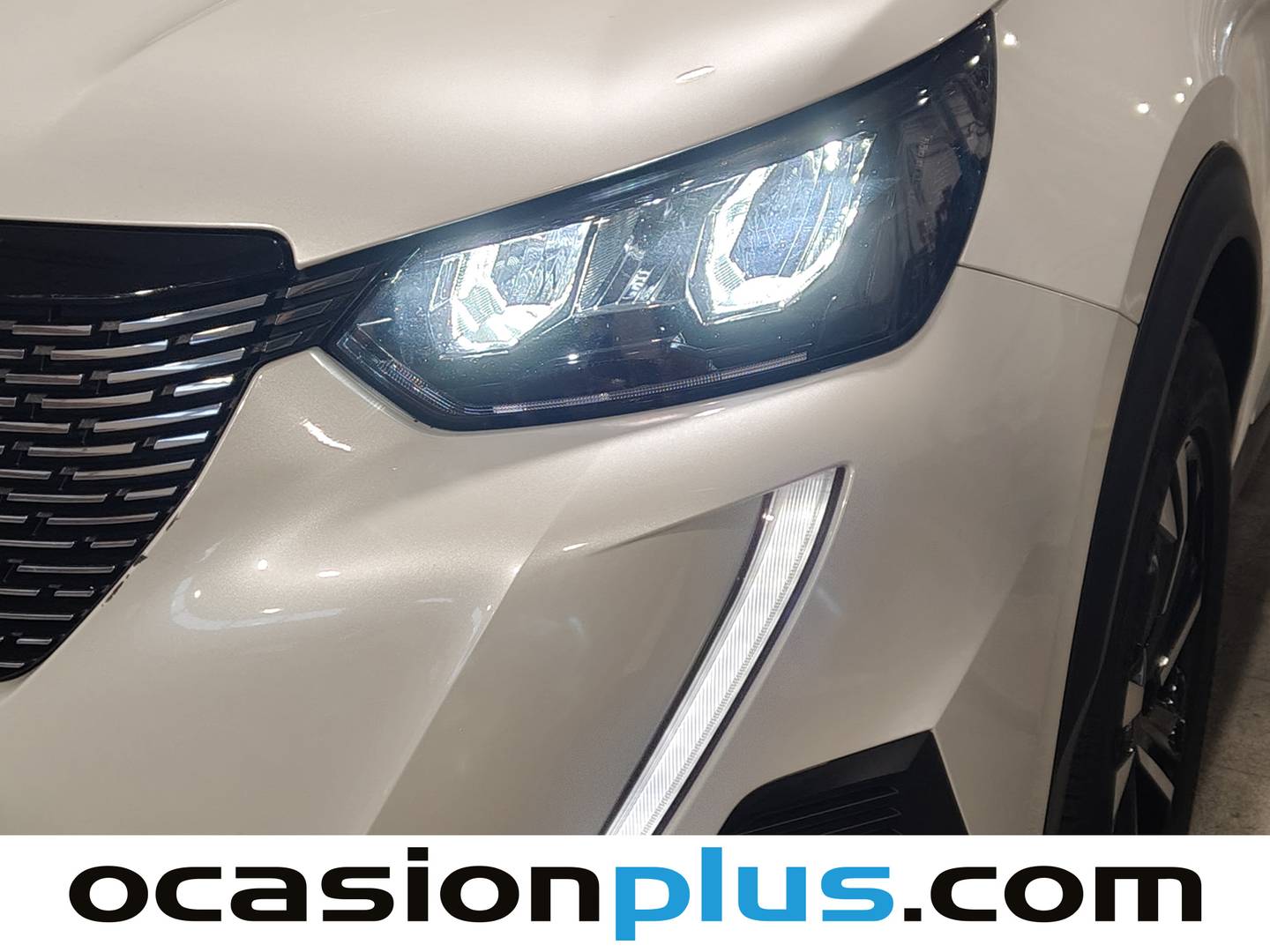 Foto Peugeot 2008 Peugeot 2008 PureTech 130 S&S Allure Pack (130 CV)