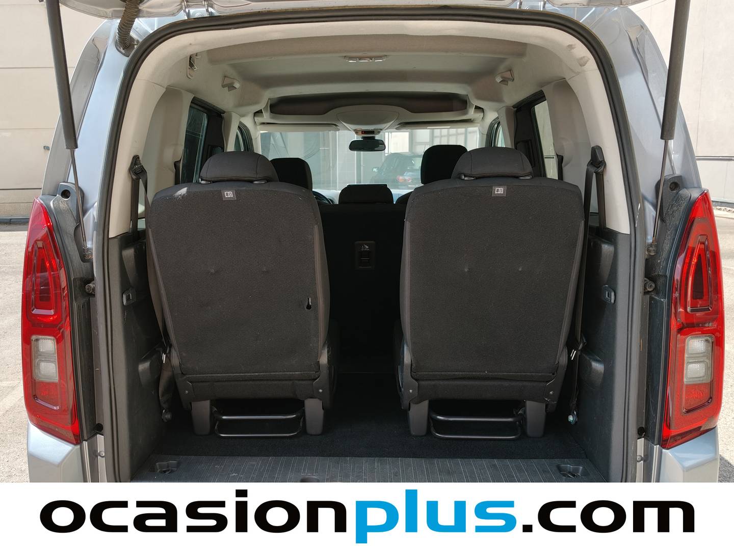 Foto Opel Combo Life Opel Combo Life 1.5 TD S&S Selective L Auto (130 CV) 7 Plazas siete plazas