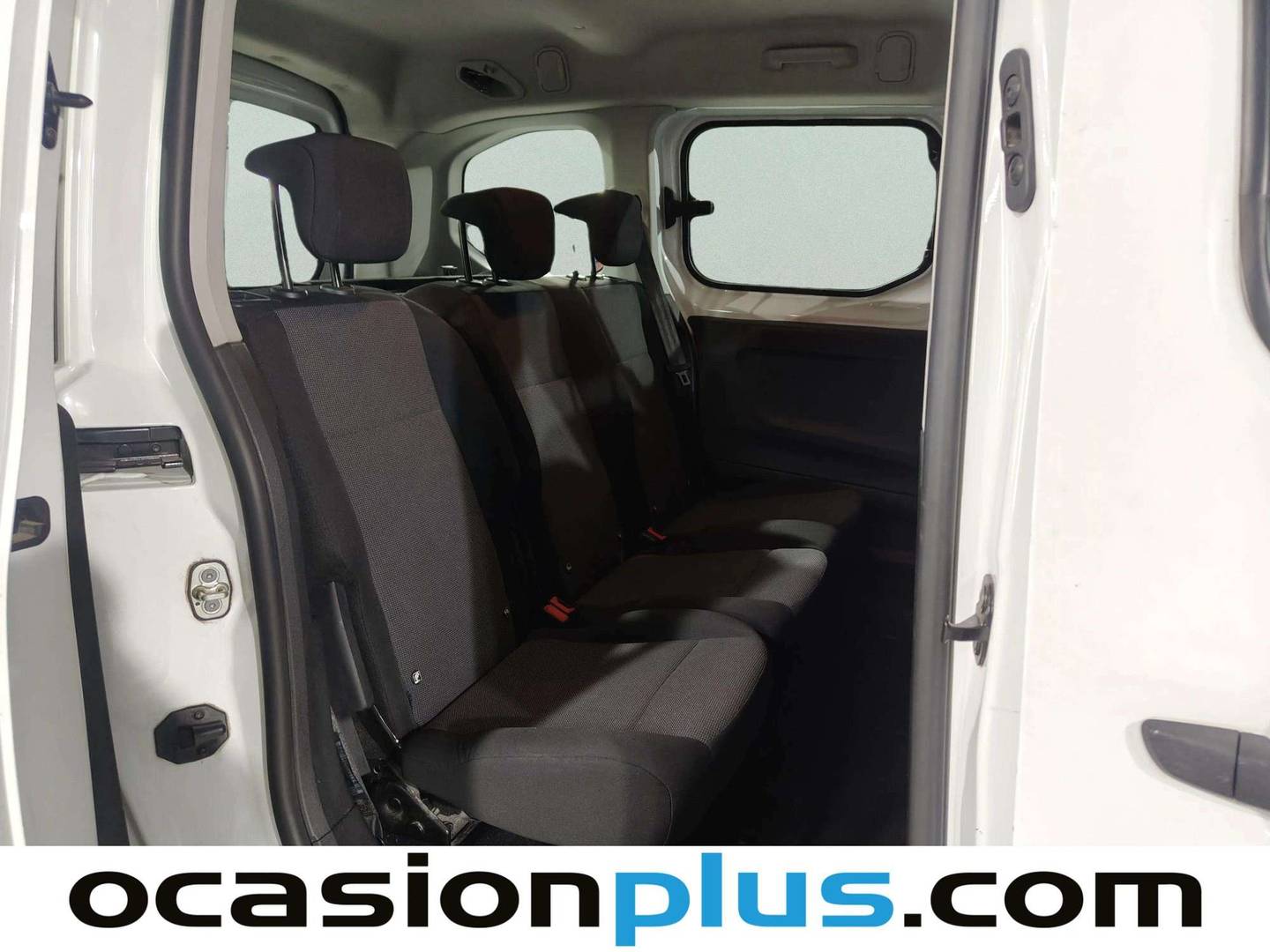 Foto asientos traseros Citroën Berlingo Citroën Berlingo BlueHDi 100 Talla M Live (102 CV)