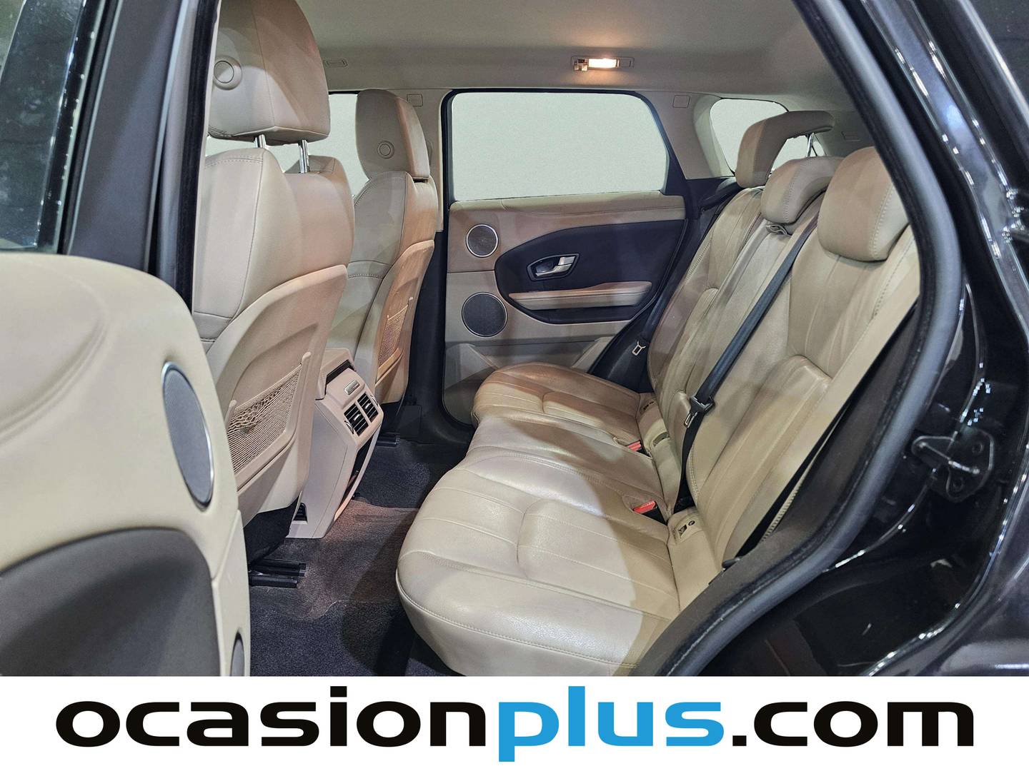 Foto asientos traseros Land Rover Range Rover Evoque Land Rover Range Rover Evoque 2.0 TD4 SE 4WD Auto (150 CV)