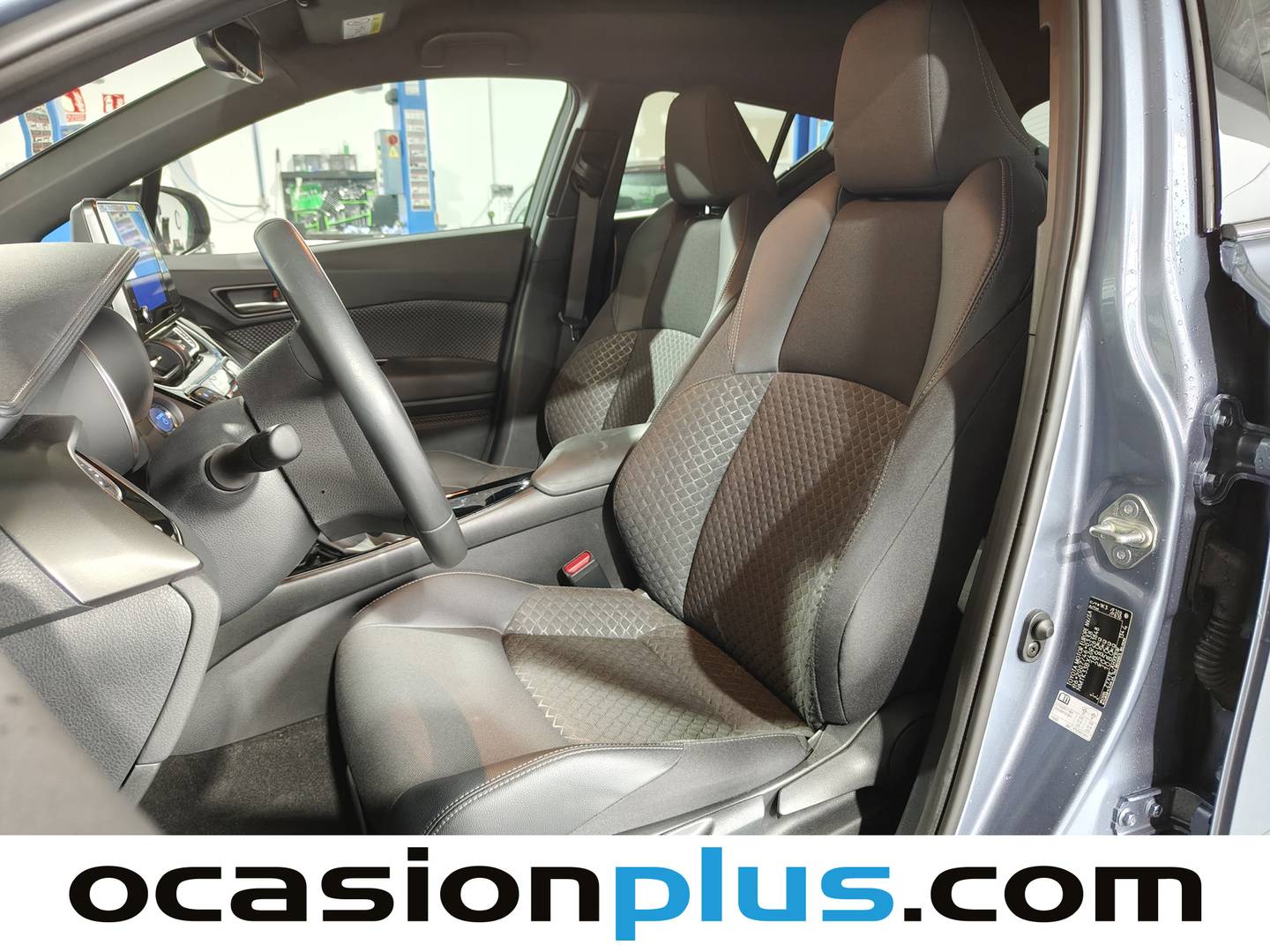 Foto asientos delanteros Toyota C-HR Toyota C-HR 1.8 125H Advance (122 CV)