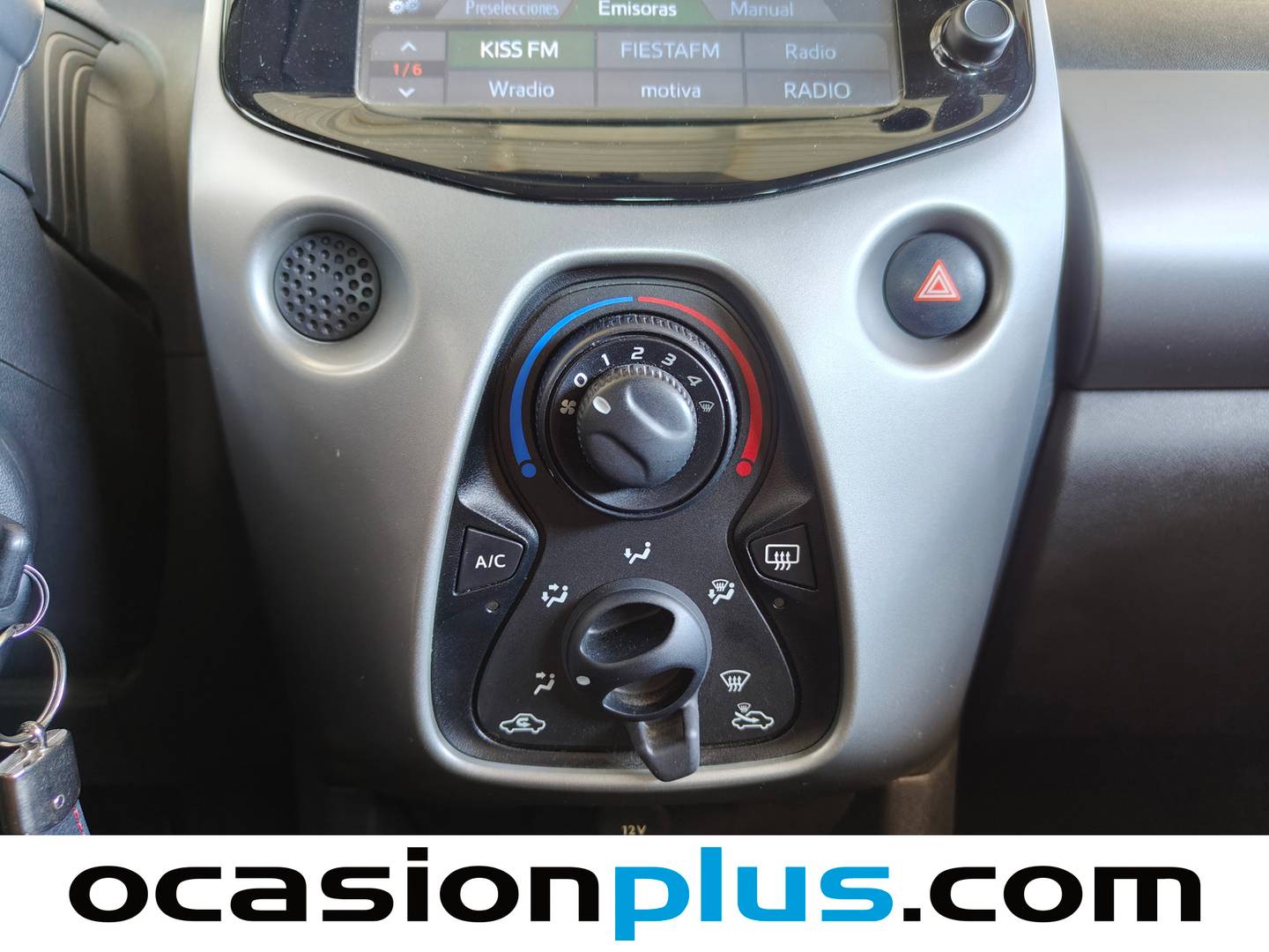 Extras del Toyota Aygo Toyota Aygo 1.0 70 x-play (69 CV)