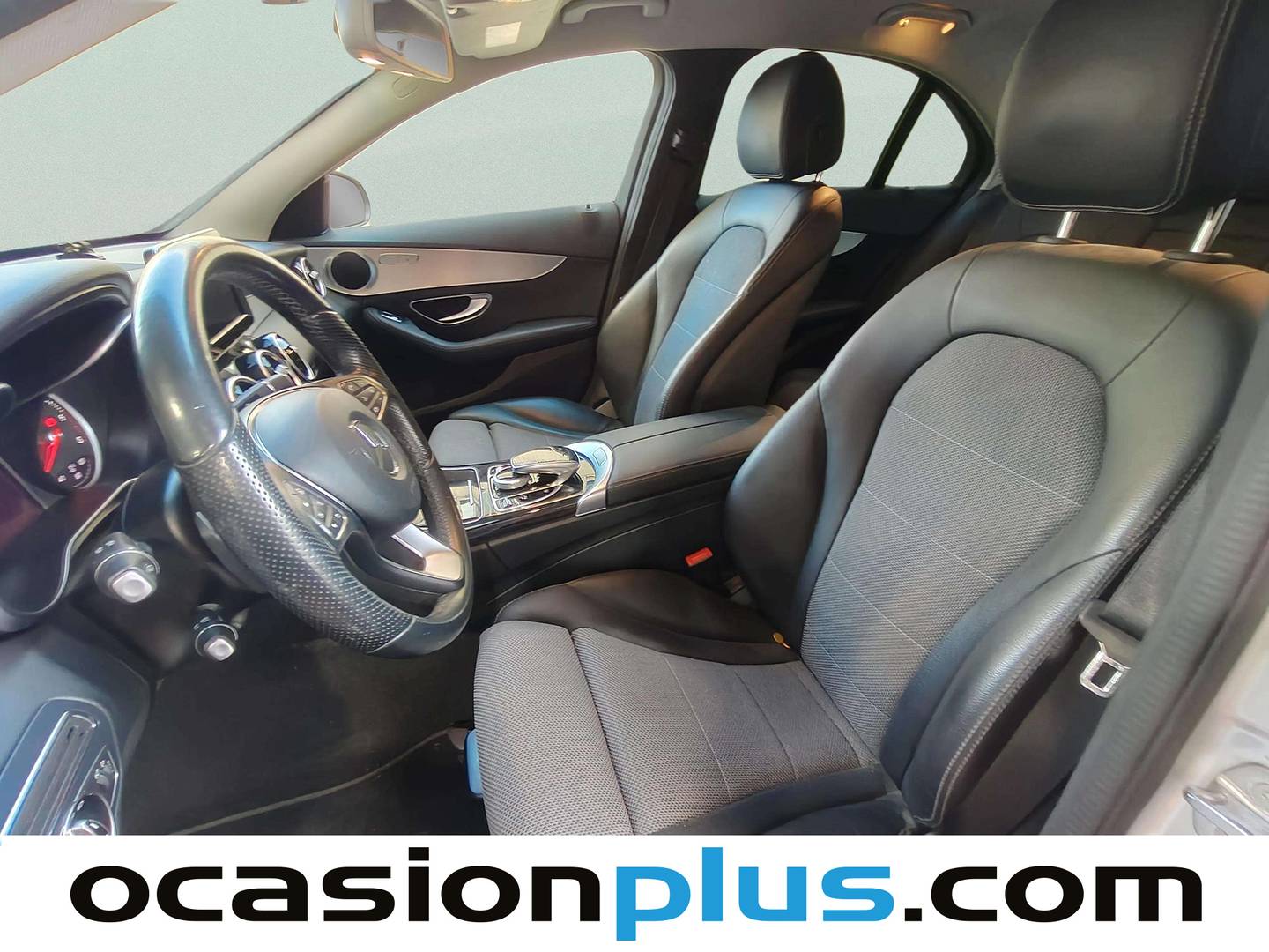 Foto asientos delanteros Mercedes Clase C Mercedes Clase C 200 d (136 CV)