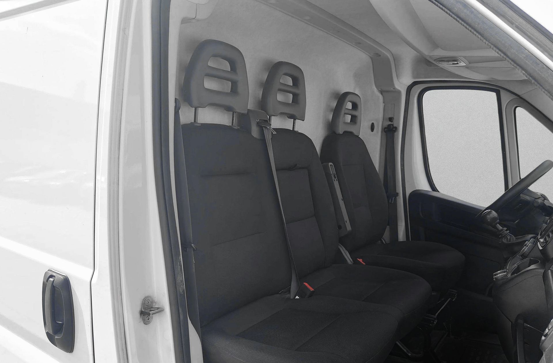 Fiat Ducato Furgon 35 2.2 MultiJet L3H2 - foto 16