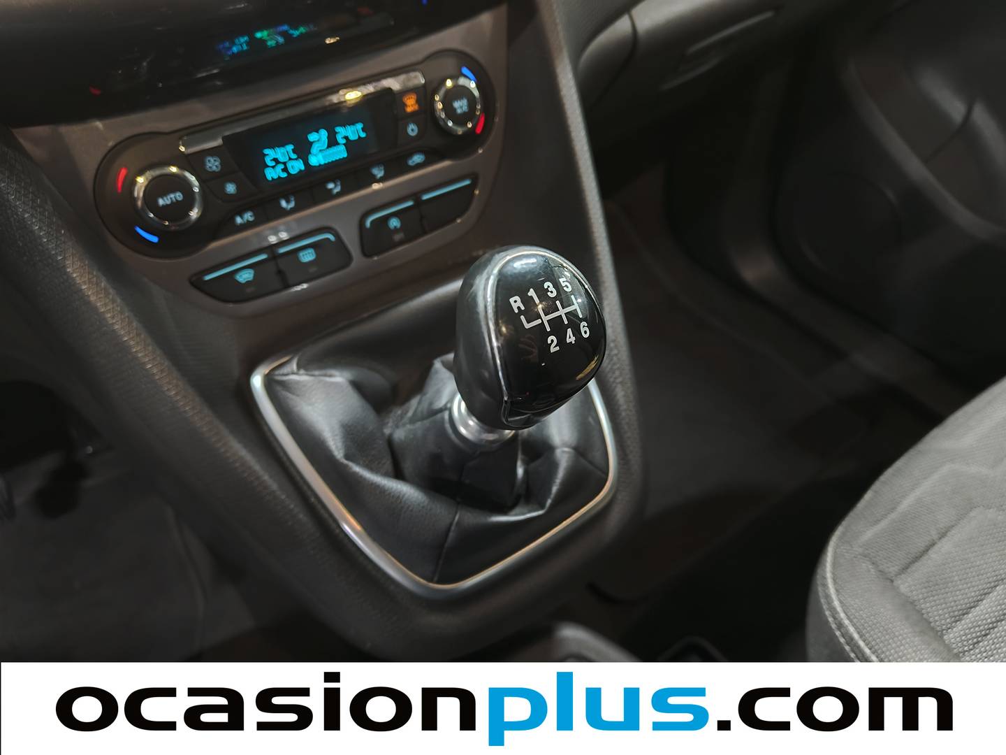 Foto Ford Grand Tourneo Connect Ford Grand Tourneo Connect 1.5 TDCi Titanium (120 CV)