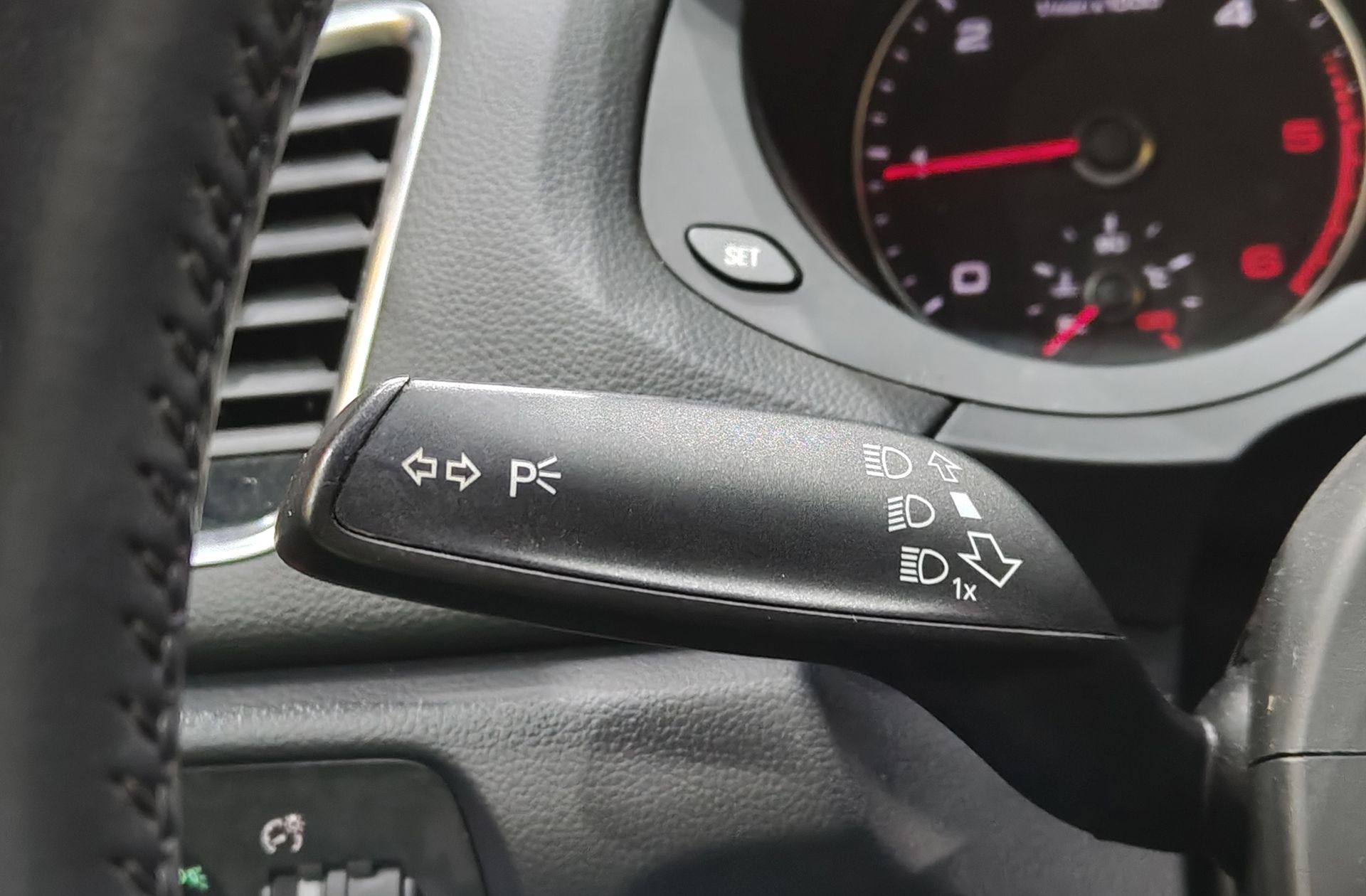 Audi Q3 2.0 TDI quattro S tronic - foto 24