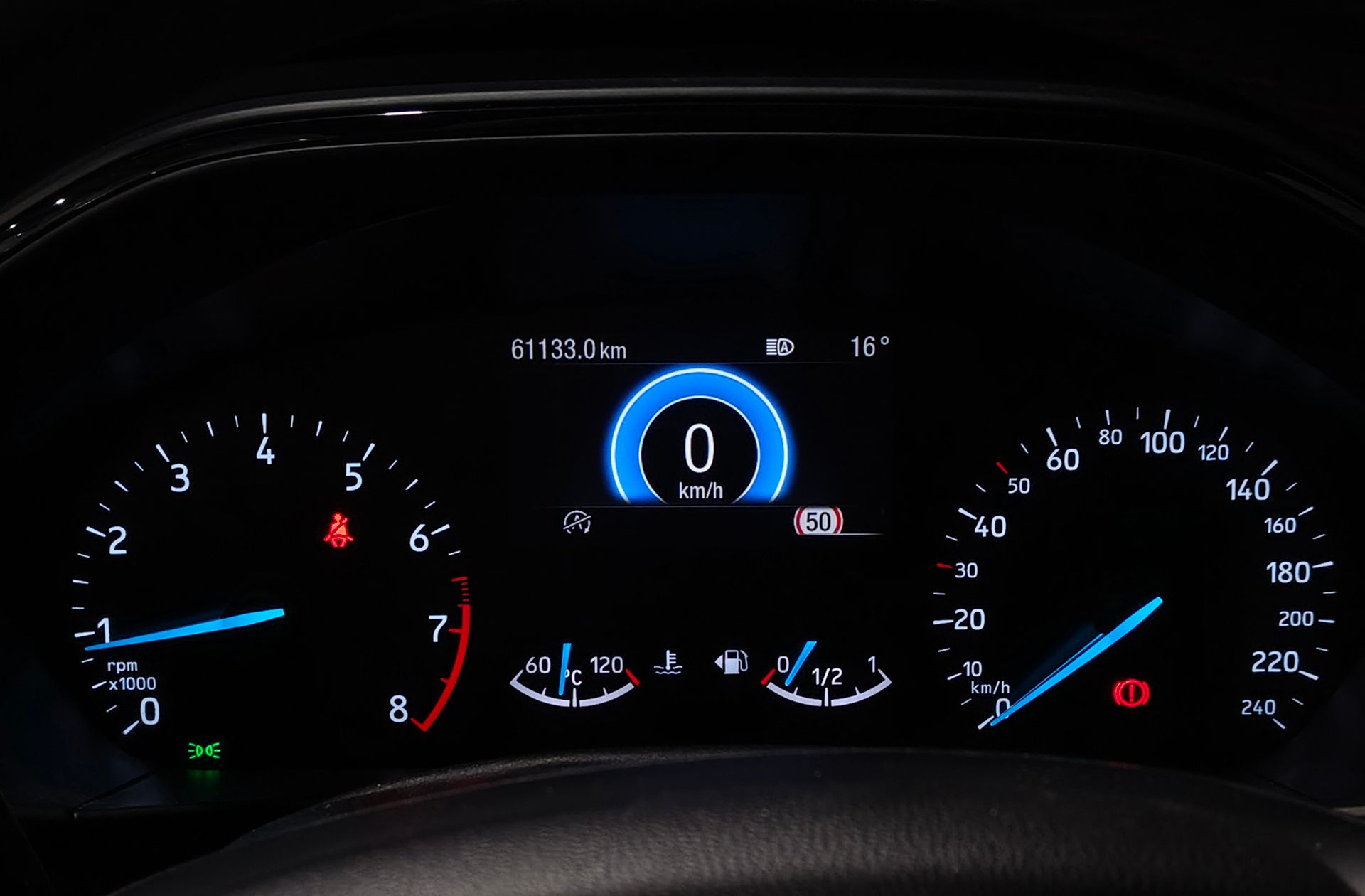 Ford Focus 1.0 EcoBoost ST-Line - foto 24
