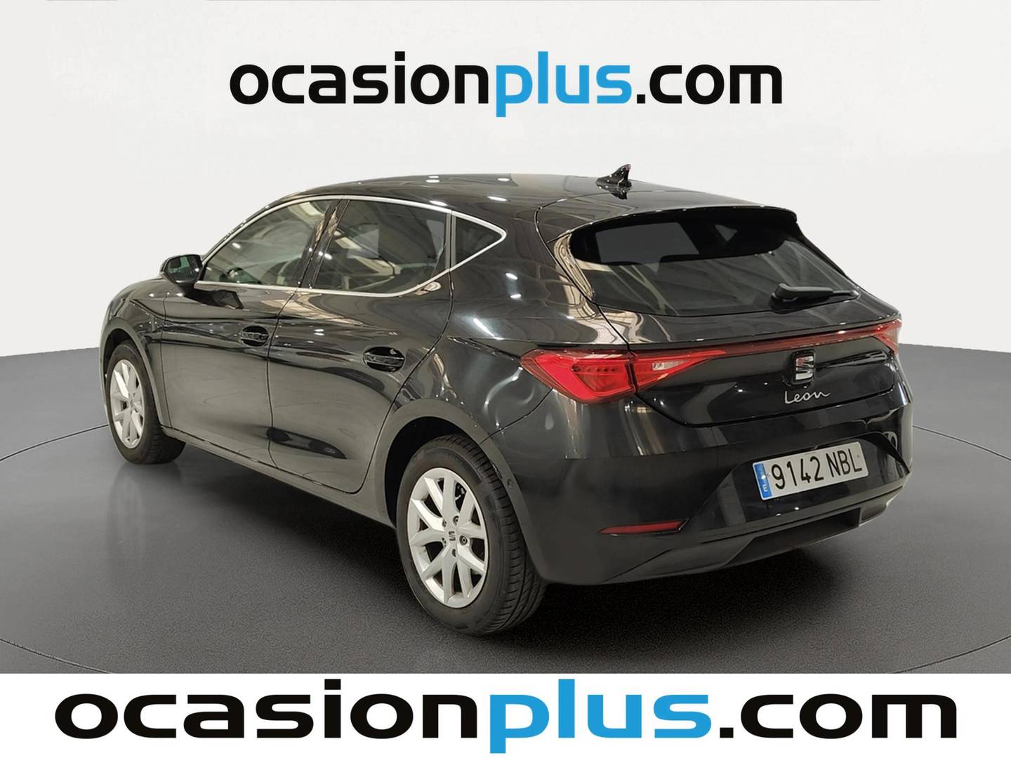 Foto trasera Seat León Seat León 1.5 eTSI Style 25 Aniversario DSG (116 CV) izquierda