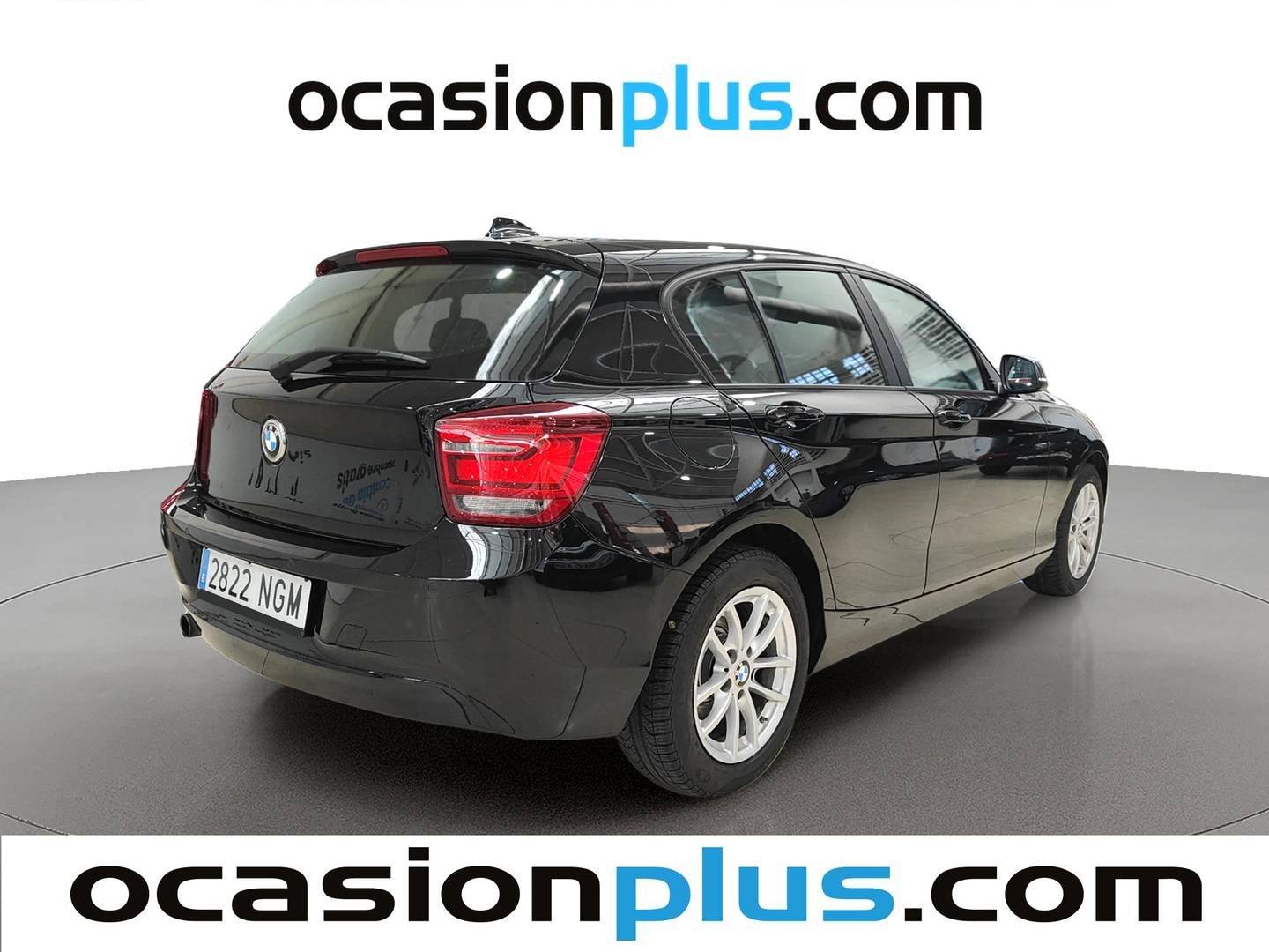 Foto trasera BMW Serie 1 BMW Serie 1 118i (170 CV) derecha