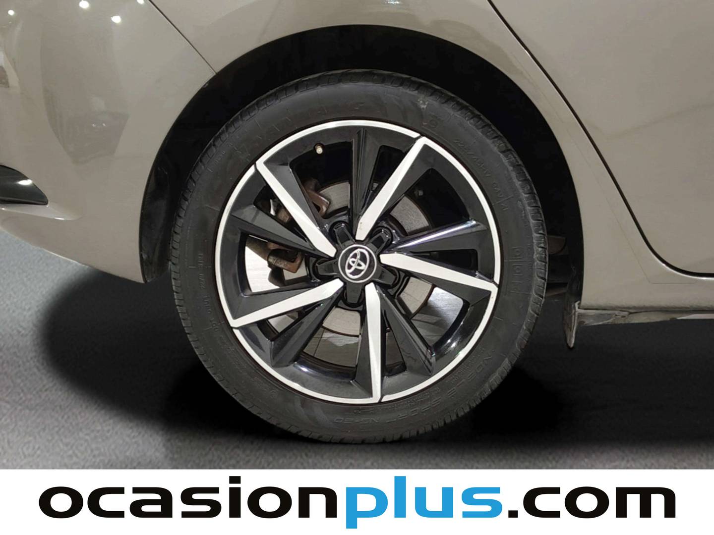 Toyota Auris Toyota Auris 140H Hybrid Feel! Edition (136 CV) al mejor precio