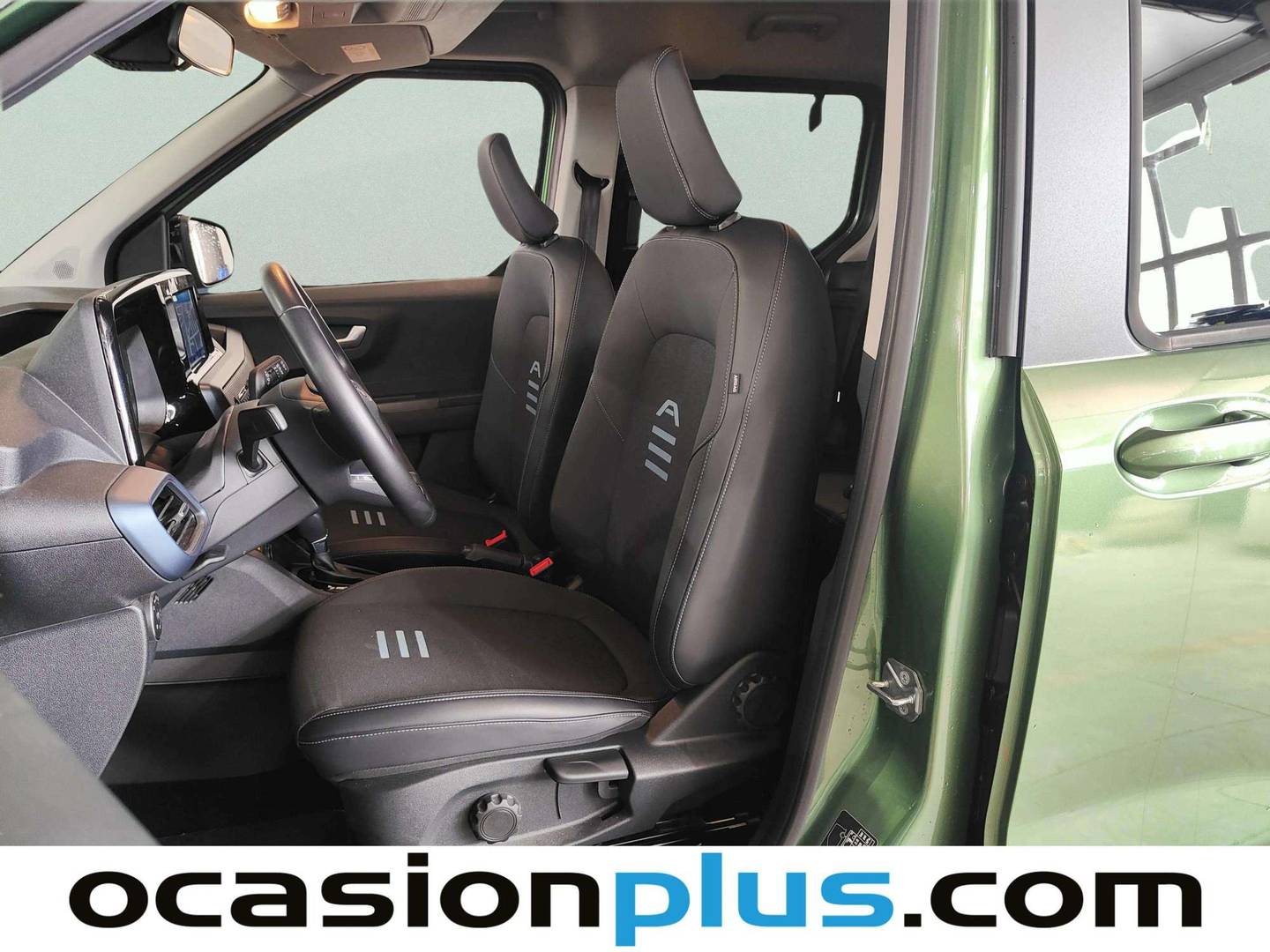 Foto asientos delanteros Ford Tourneo Courier Ford Tourneo Courier 1.0 Ecoboost Active Auto (125 CV)