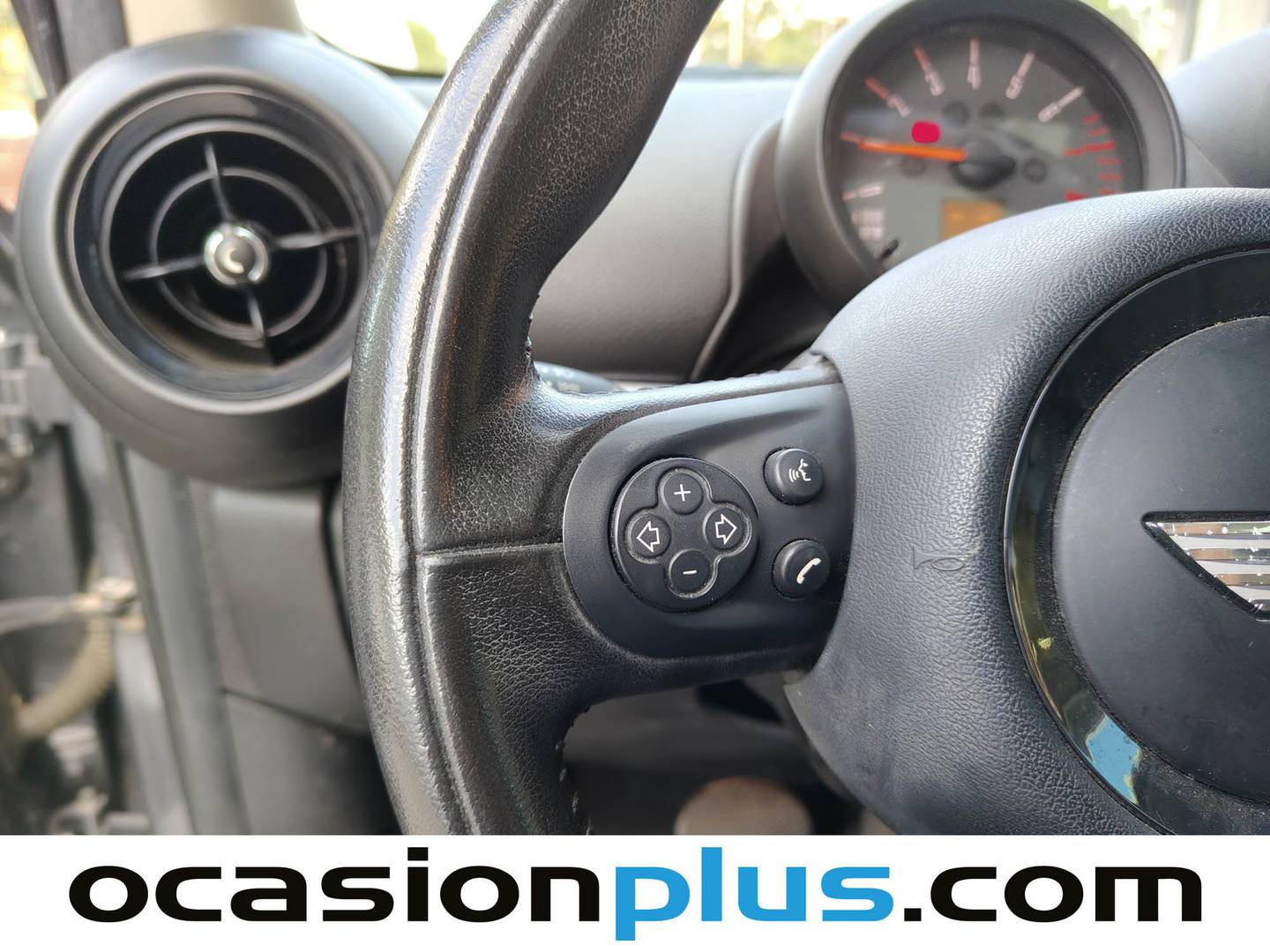 Equipamiento del Mini Countryman Mini MINI Countryman Cooper ALL4 (122 CV) 4x4