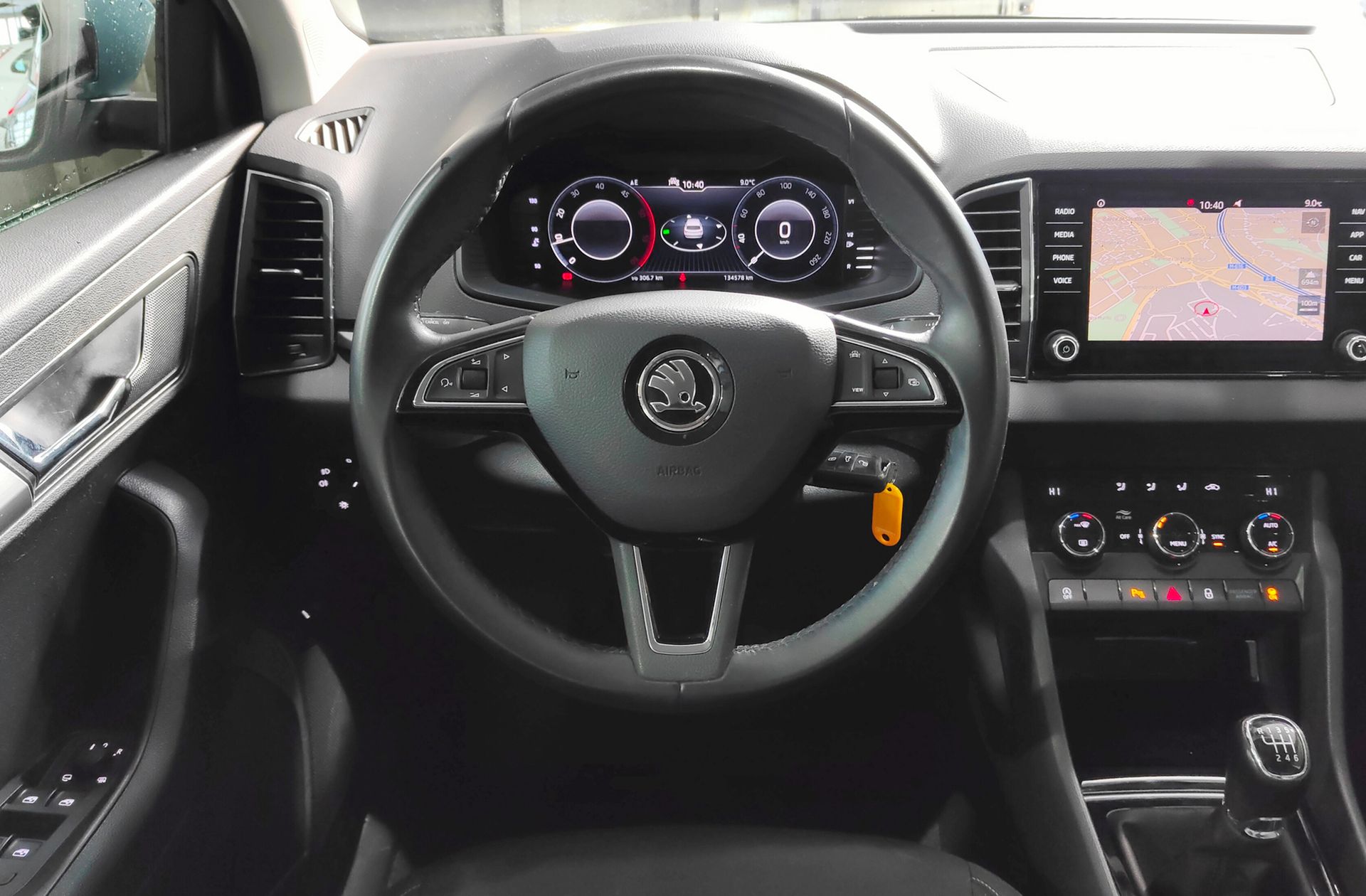 Škoda Karoq 1.6 TDI Ambition - foto 26
