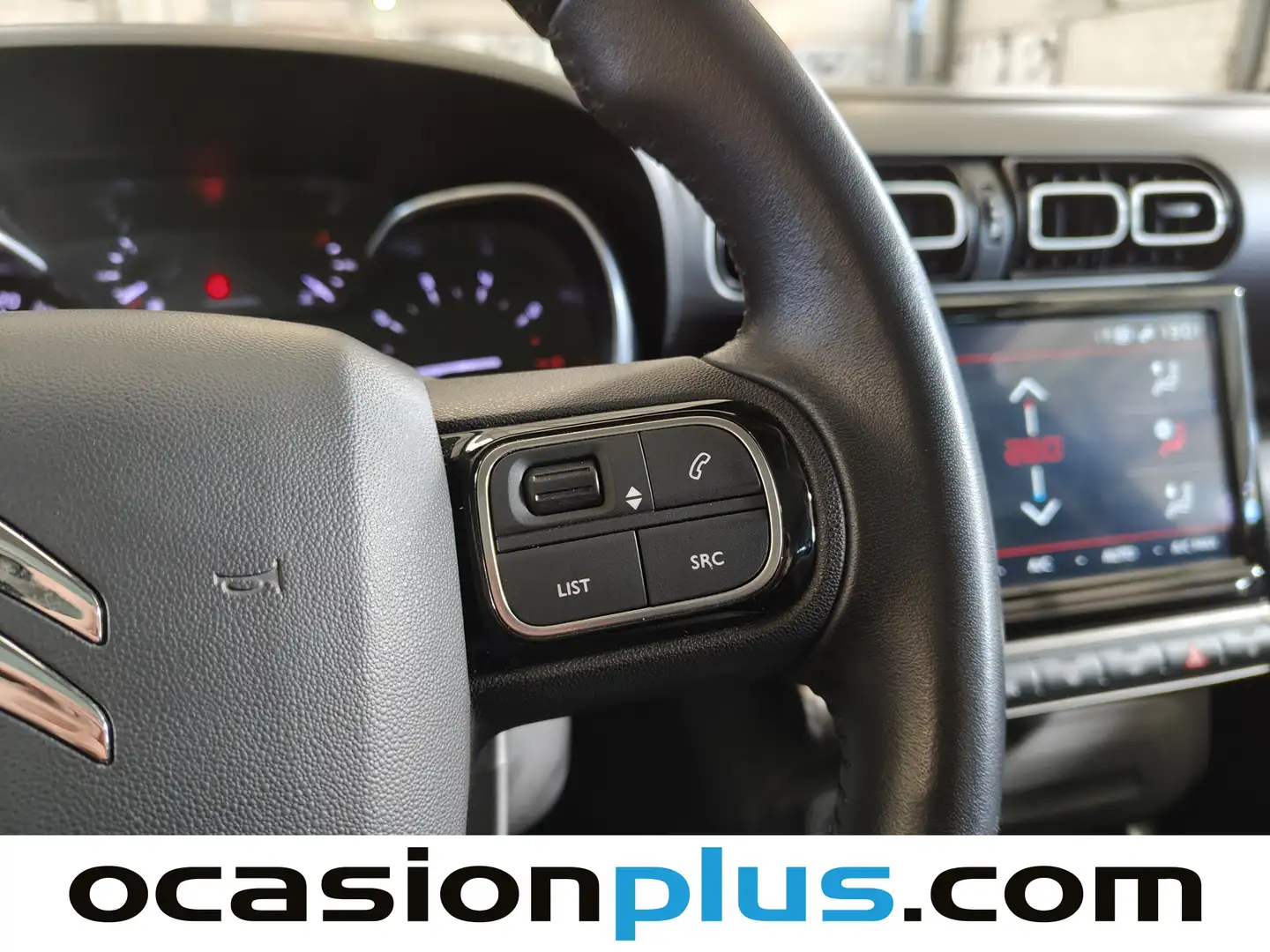 Foto Citroën C3 Aircross Citroen C3 Aircross PureTech 130 Shine Pack EAT6 (131 CV)