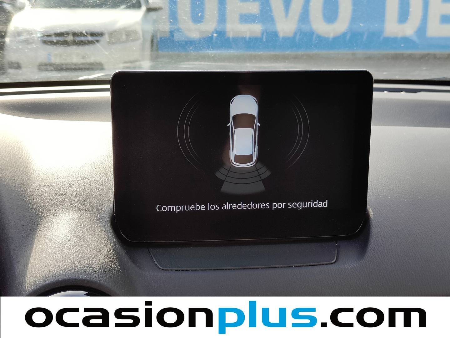 Equipamiento del Mazda Mazda2 Mazda Mazda 2 1.5 e-SKYACTIV G Center-Line Convenienc (90 CV)