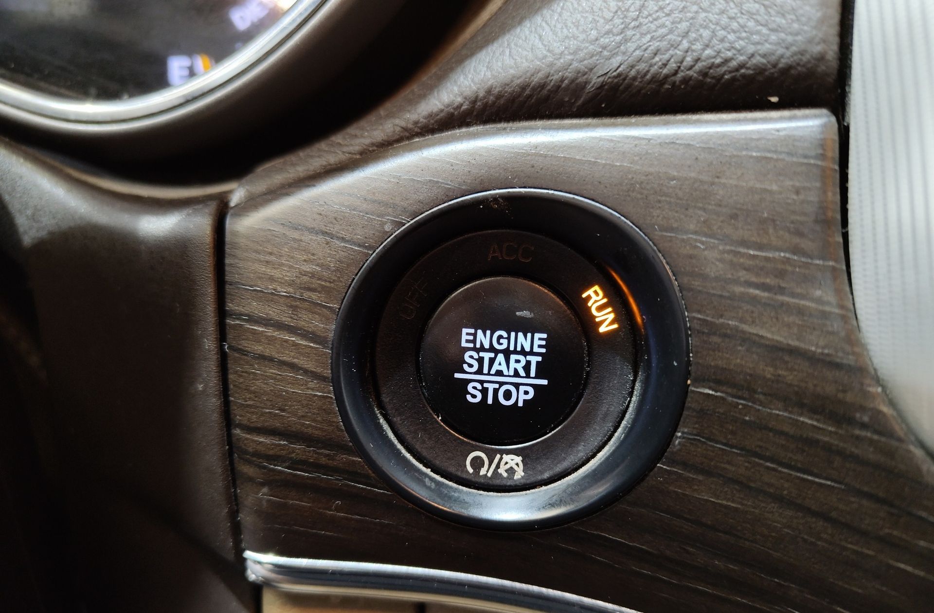 Jeep Grand Cherokee 3.0 CRD V6 Overland - foto 38