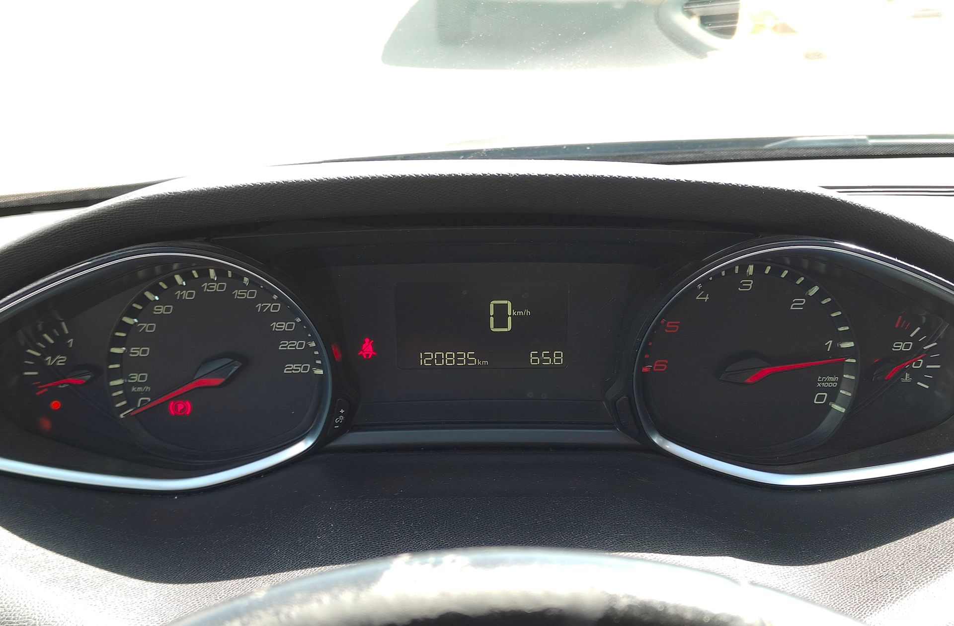 Peugeot 308 BlueHDi 100 Style - foto 18