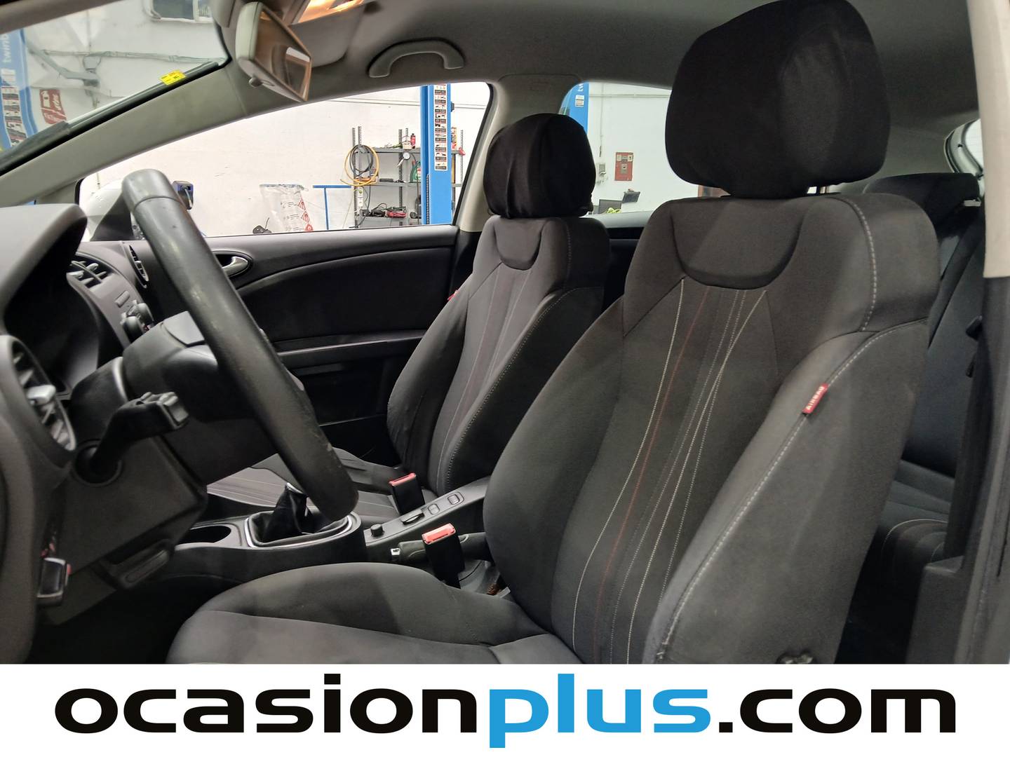 Foto asientos delanteros Seat León Seat León 1.2 TSI Reference Copa (105 CV)