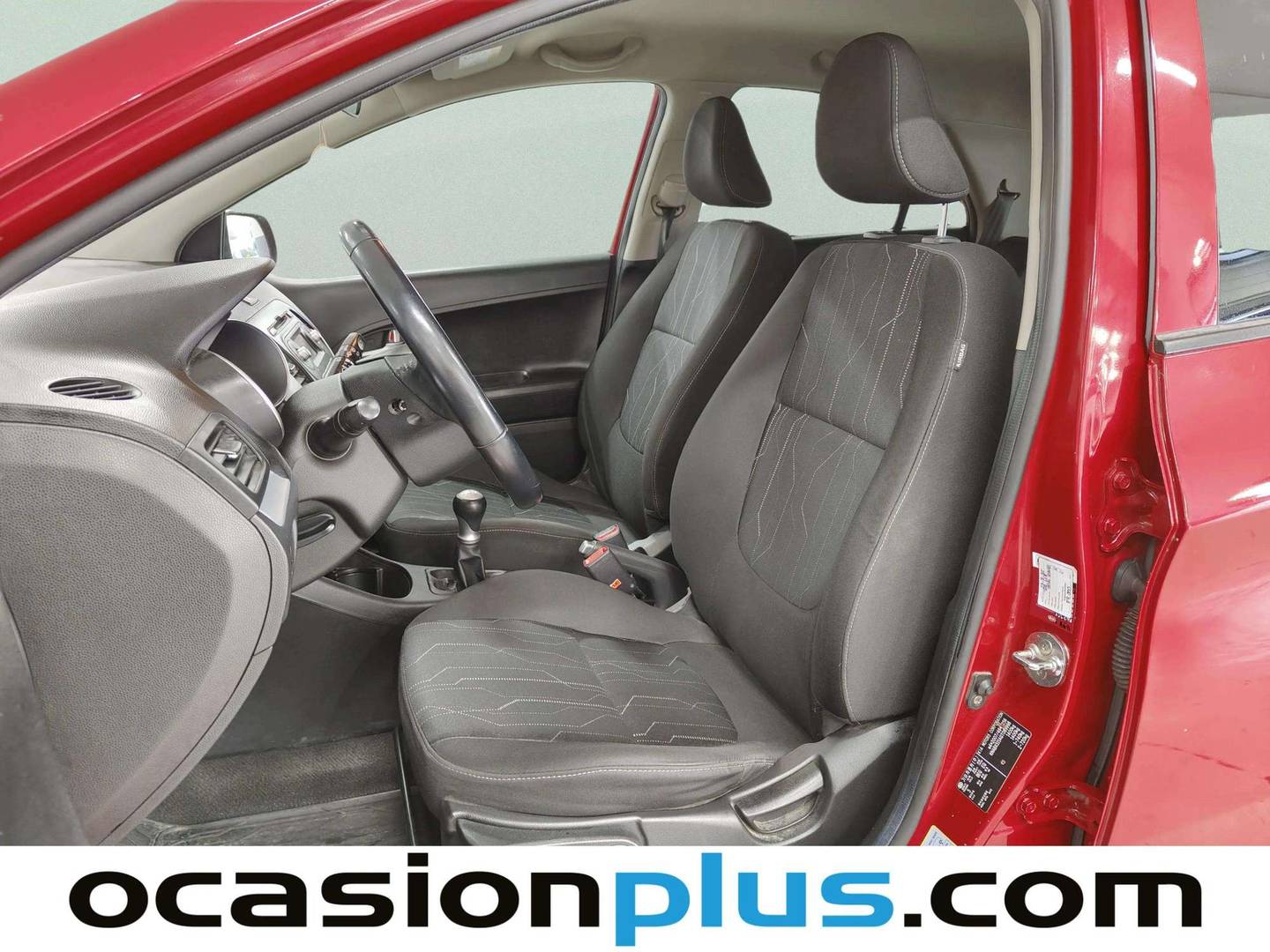 Foto asientos delanteros KIA Picanto KIA Picanto 1.0 CVVT x-Tech Eco-Dynamics (66 CV)