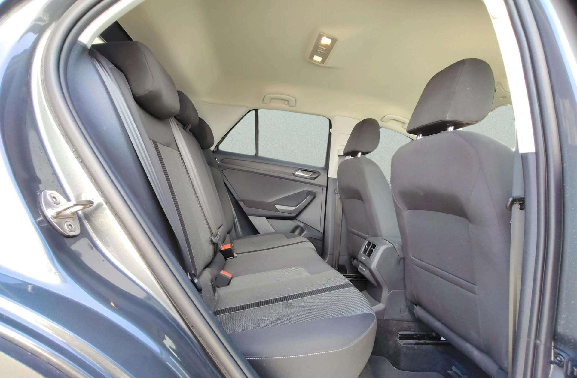 Volkswagen T-Roc Life 1.0 TSI - foto 17