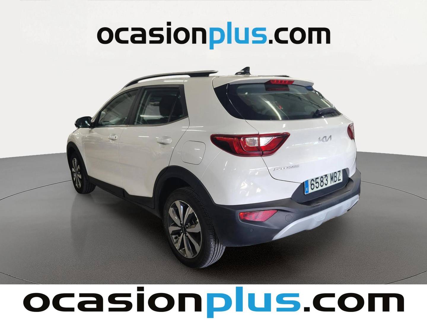 Foto trasera KIA Stonic KIA Stonic 1.2 DPi Drive (84 CV) izquierda