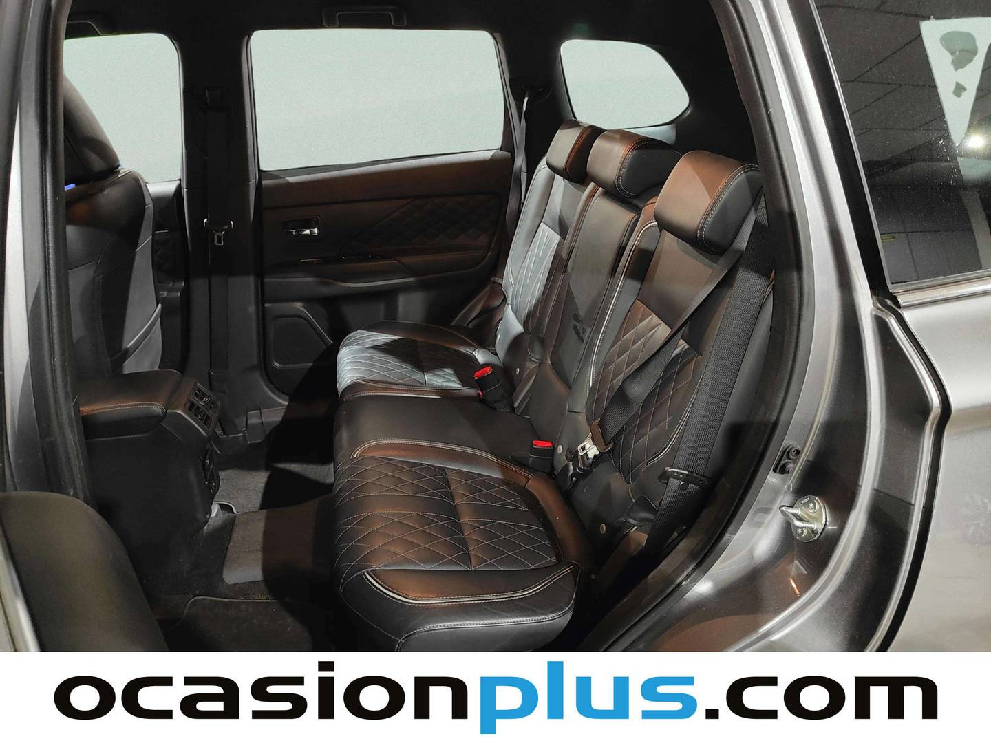 Foto Mitsubishi Outlander Mitsubishi Outlander 2.4 PHEV Kaiteki+ 4WD Auto (224 CV)