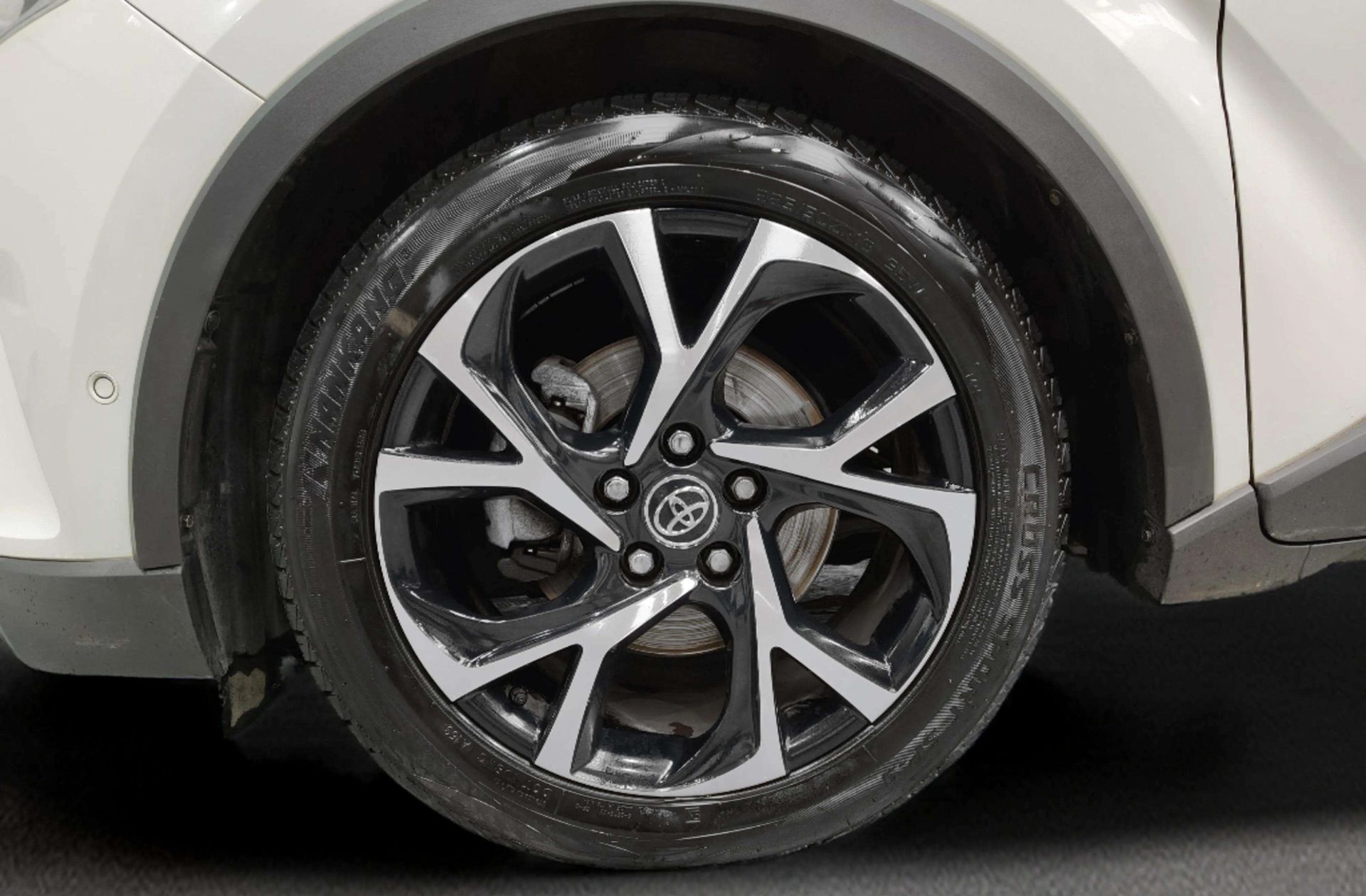 Toyota C-HR 1.8 125H Advance - foto 33