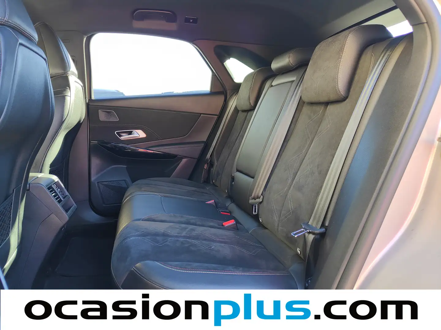 Foto DS DS 7 Crossback DS DS7 Crossback PureTech 180 Performance Line Auto (180 CV)