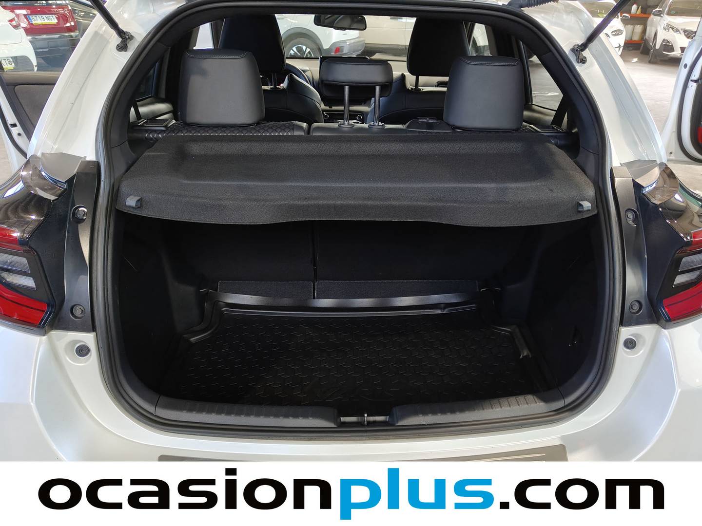 Fotos maletero Toyota Yaris Toyota Yaris 120H Style (116 CV)