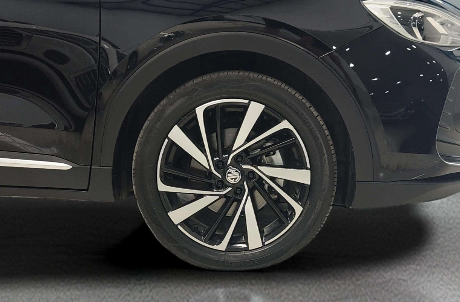 MG ZS 1.5 Hybrid+ Luxury - foto 36