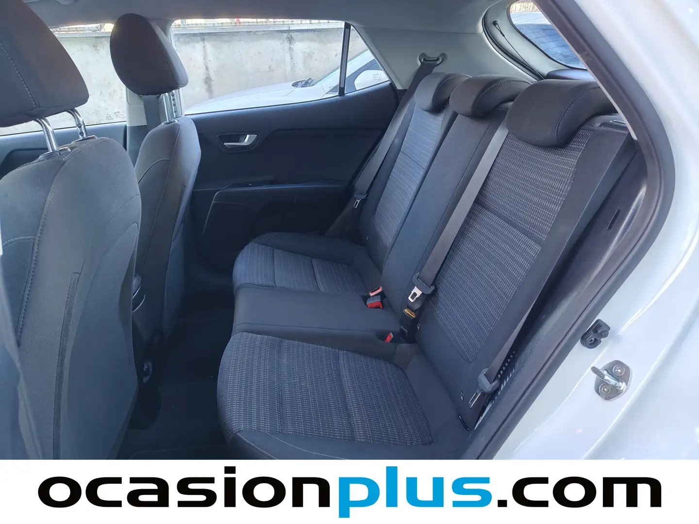 Foto KIA Stonic Kia Stonic 1.0 T-GDi MHEV Drive (100 CV)