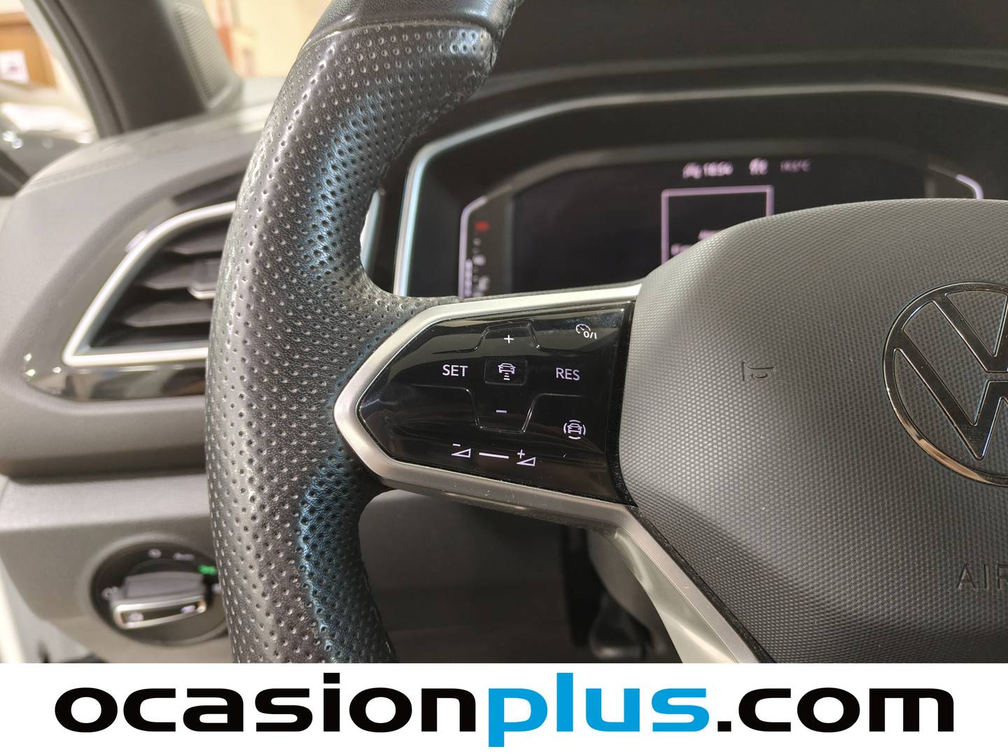 Foto Volkswagen T-Roc Volkswagen T-Roc R-Line 1.5 TSI (150 CV) DSG