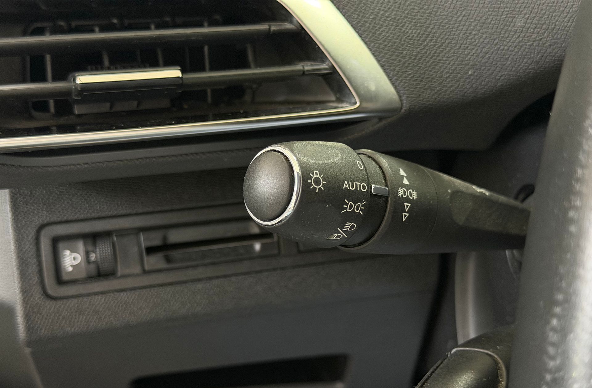 Peugeot 5008 PureTech 130 Allure - foto 26