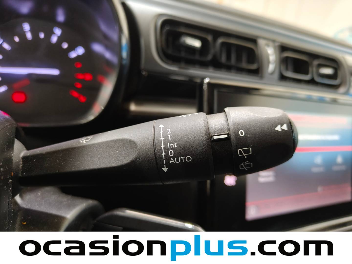 Equipamiento del Citroën C3 Citroën C3 PureTech 83 Plus (83 CV)