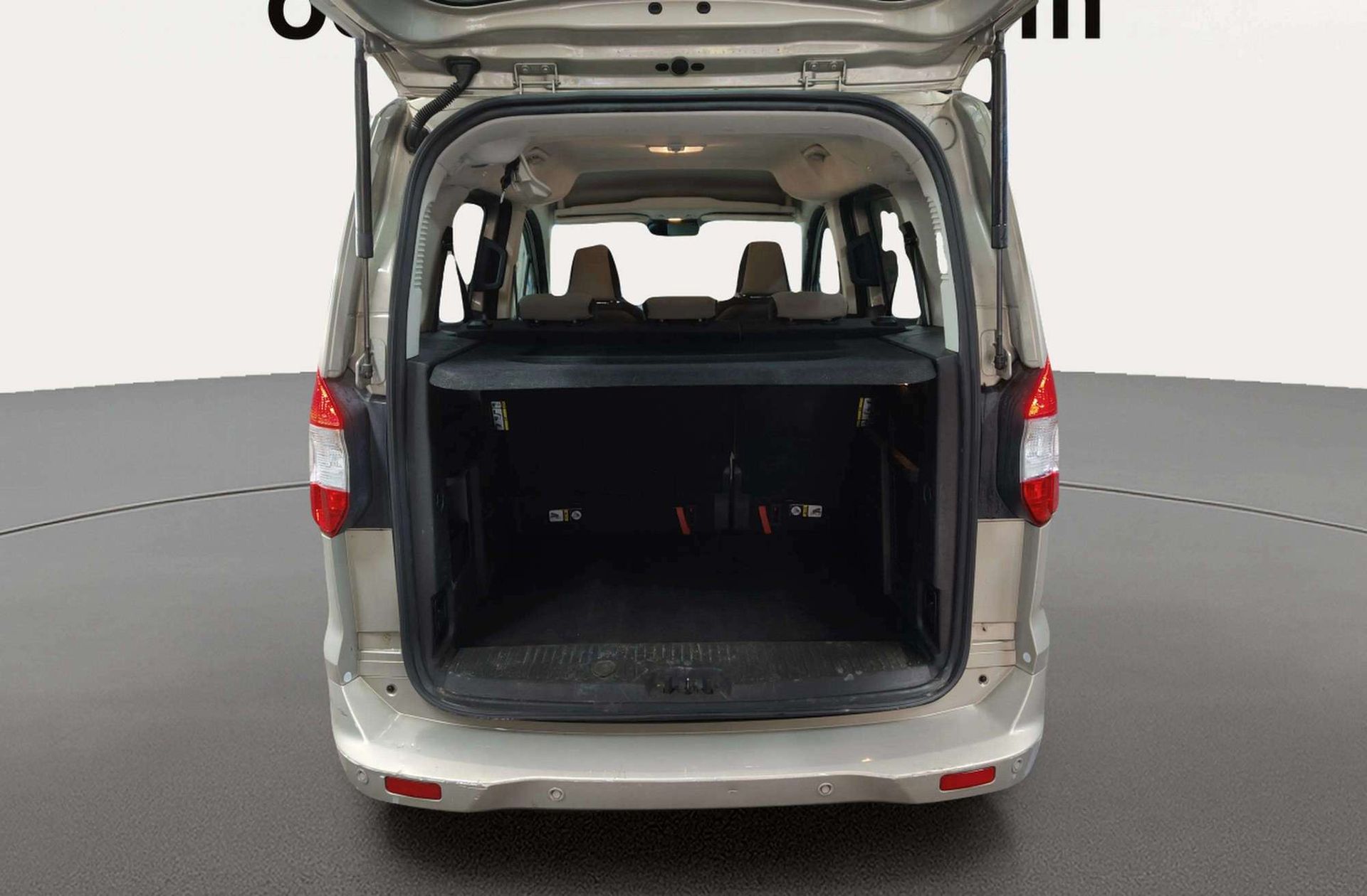 Ford Tourneo Courier 1.0 EcoBoost Titanium - foto 16