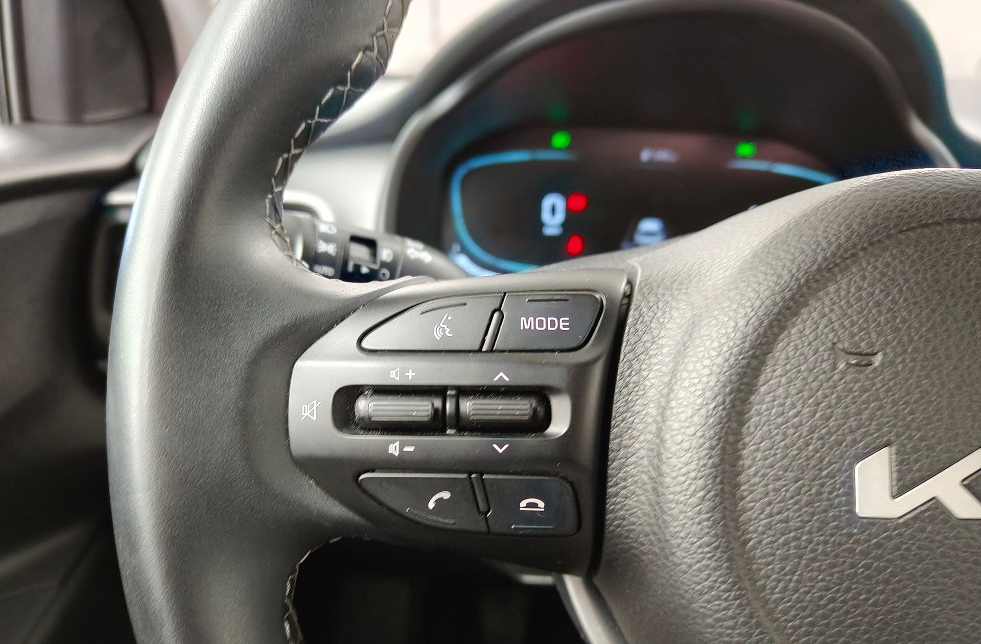 Kia Stonic 1.0 T-GDi MHEV Concept - foto 25