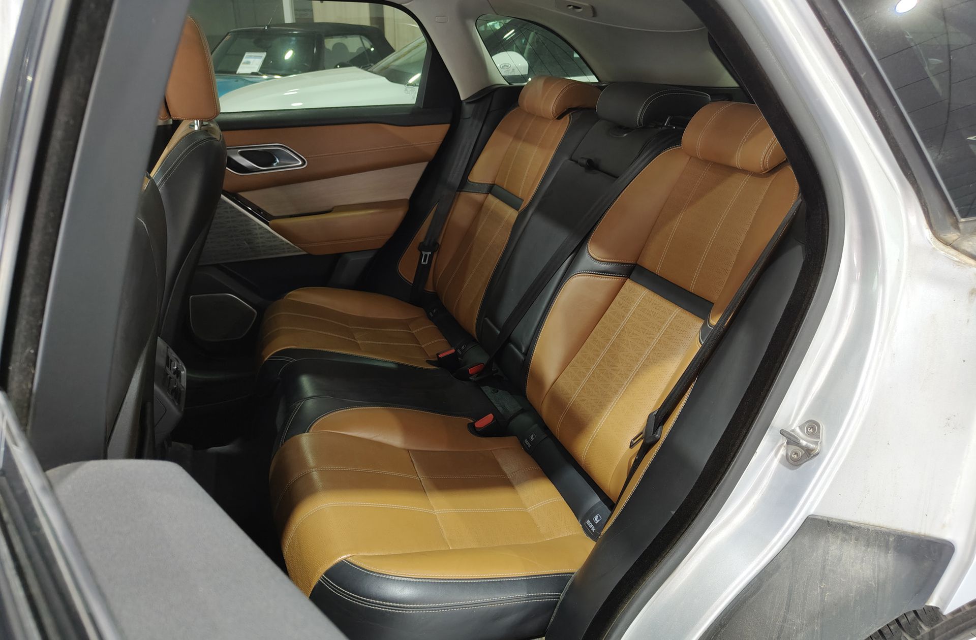 Land Rover Range Rover Velar D240 SE 4WD - foto 14
