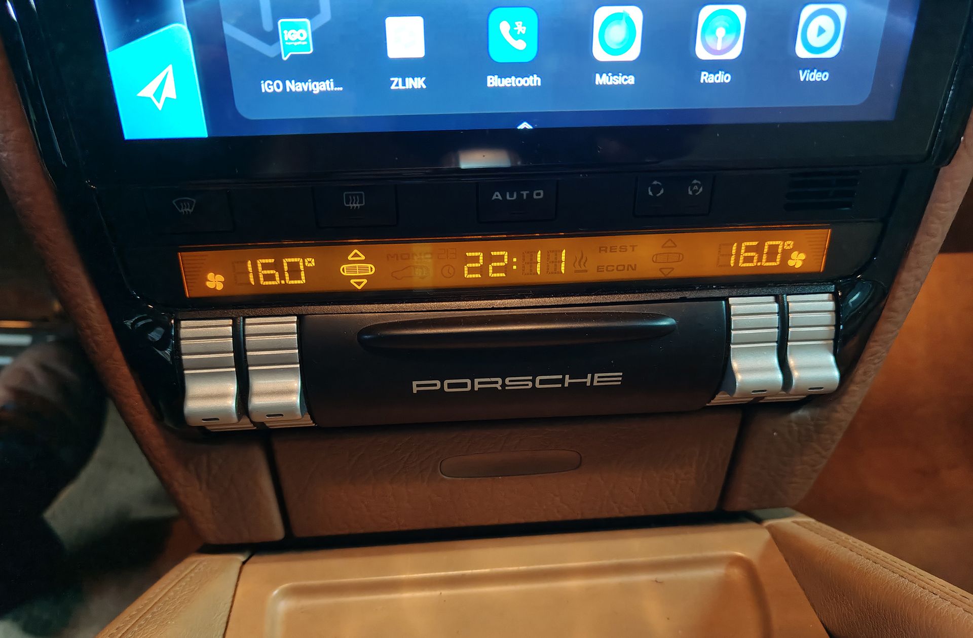 Porsche Cayenne - foto 31