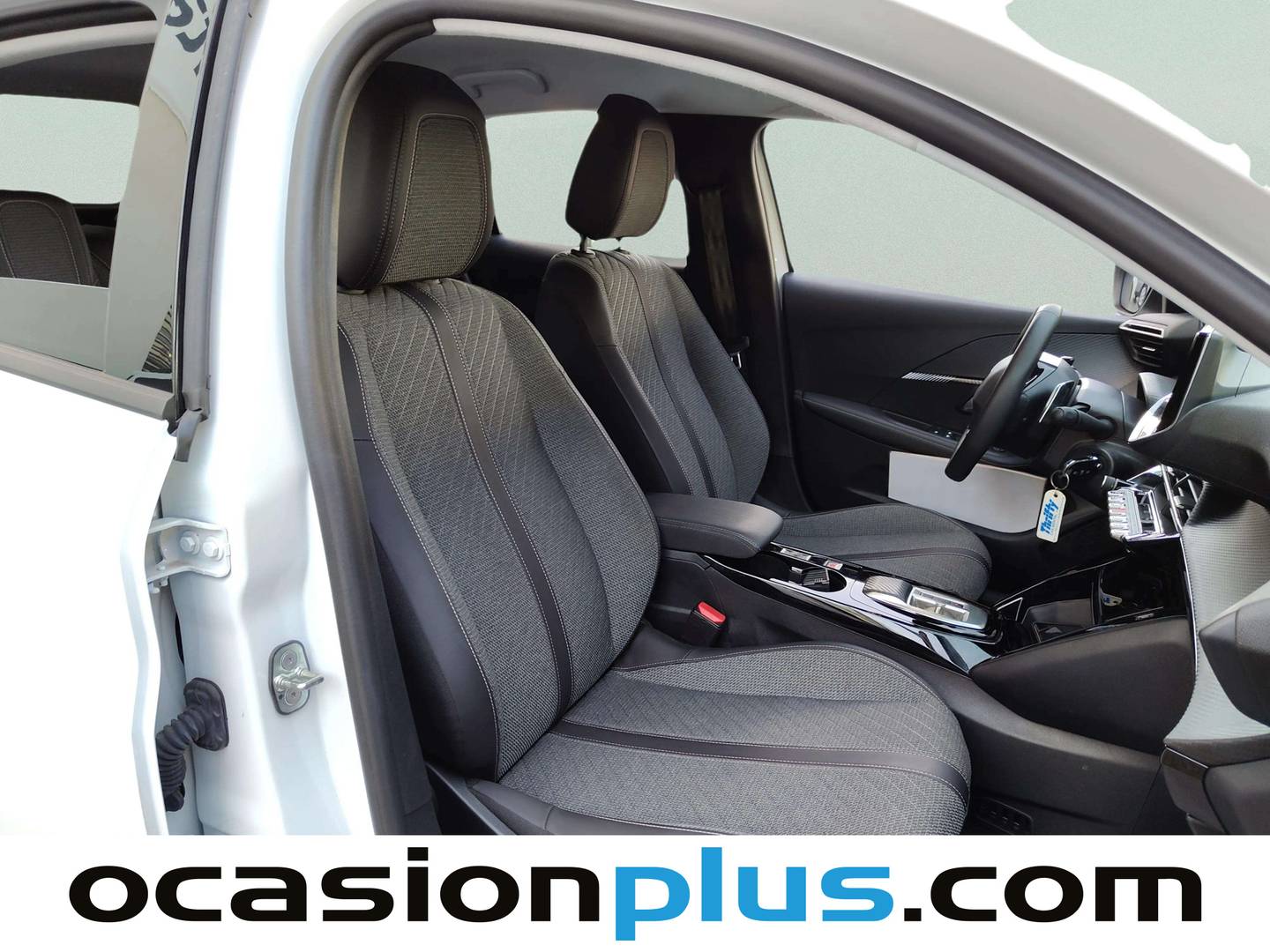 Foto Peugeot 208 Peugeot 208 Allure Hybrid eDCS6 (100 CV)