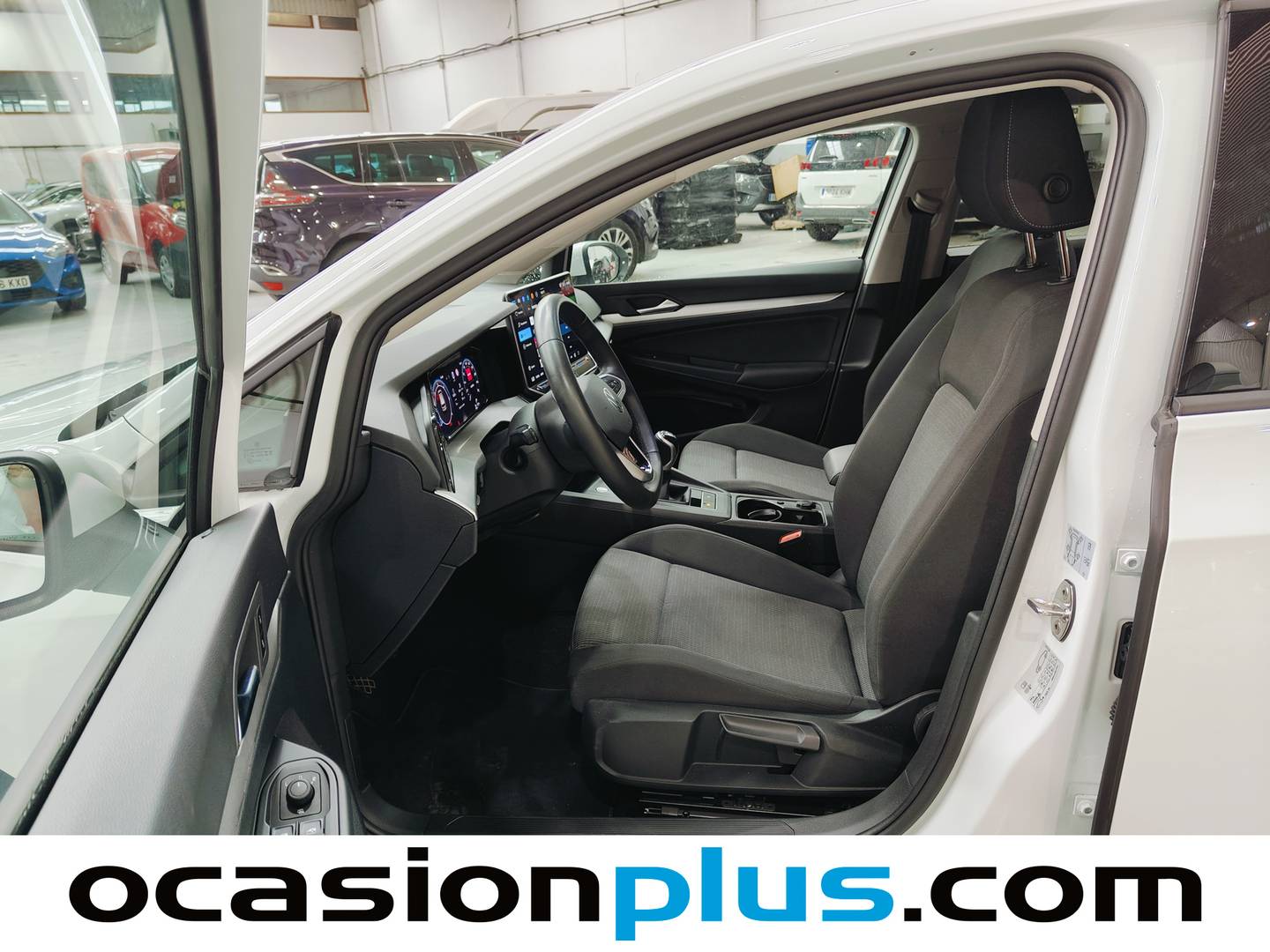 Foto asientos delanteros Volkswagen Golf VOLKSWAGEN Golf 2.0 TDI (115CV) Ready2Go