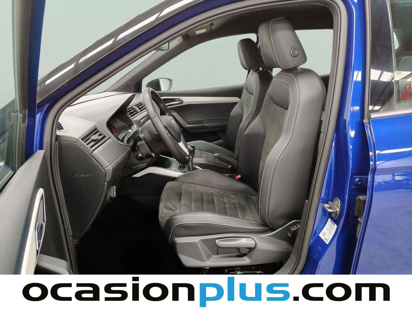 Foto asientos delanteros Seat Arona Seat Arona 1.0 TGI GNC Xcellence (90 CV)