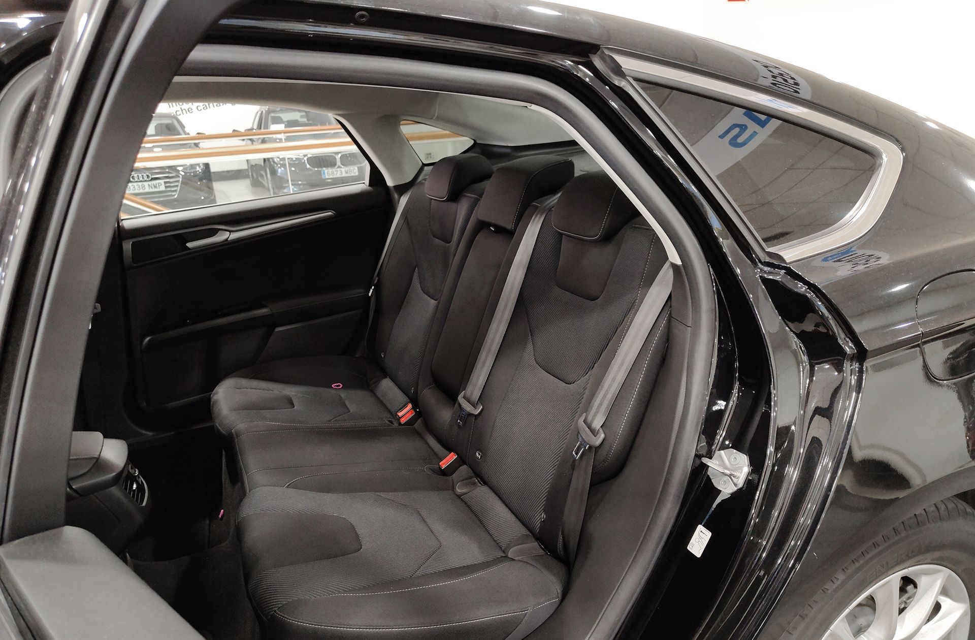 Ford Mondeo 2.0 Híbrido HEV Sedan Titanium - foto 12
