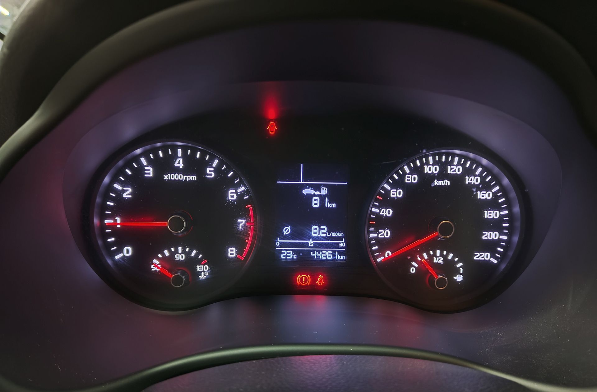 Kia Stonic 1.0 T-GDi Drive - foto 22