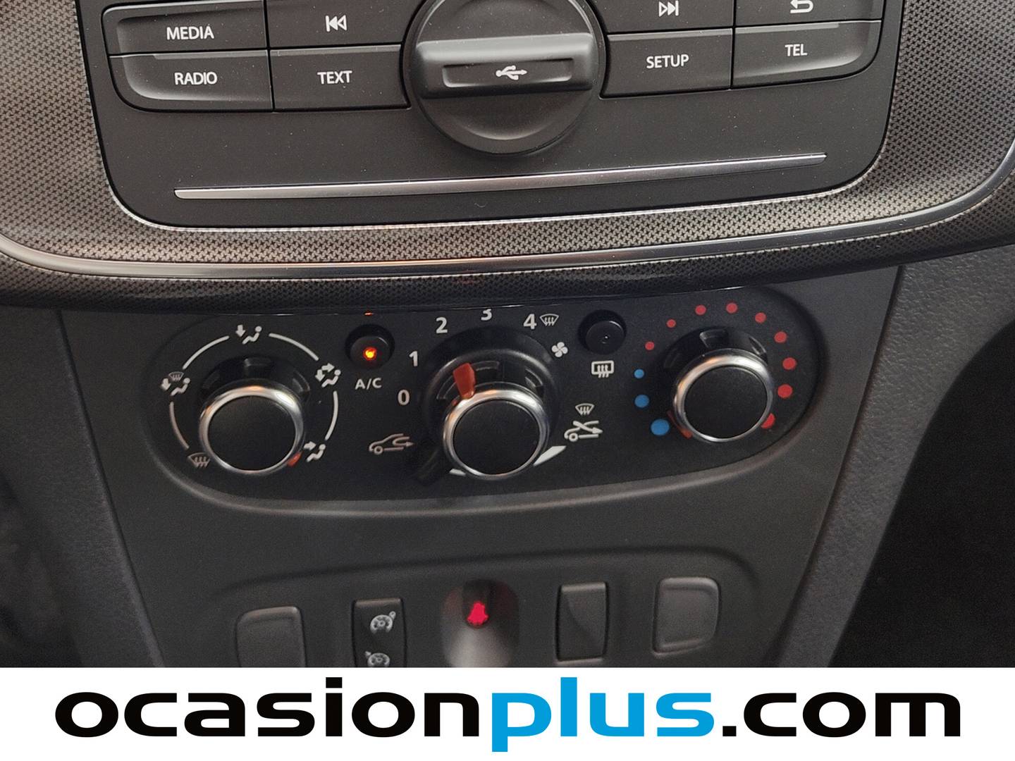 Extras y acabados del Dacia Sandero Dacia Sandero Stepway Essential TCe (100 CV)