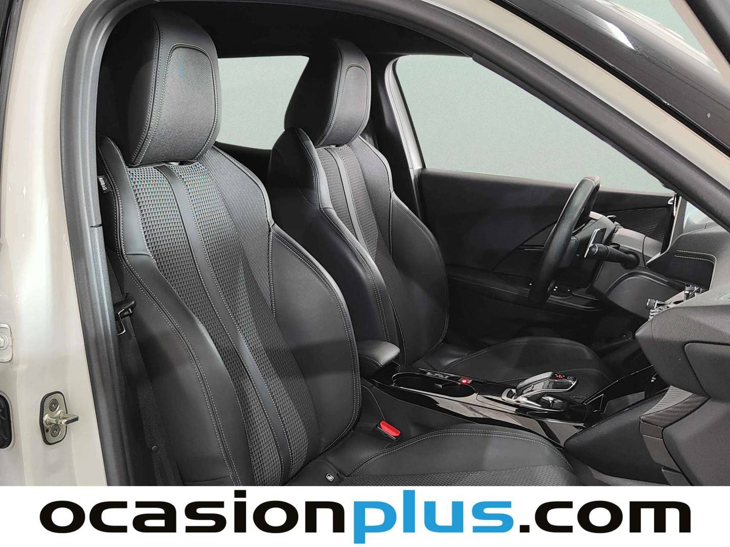 Fotos maletero Peugeot 2008 Peugeot 2008 BlueHDi 130 S&S GT Line EAT8 (130 CV)